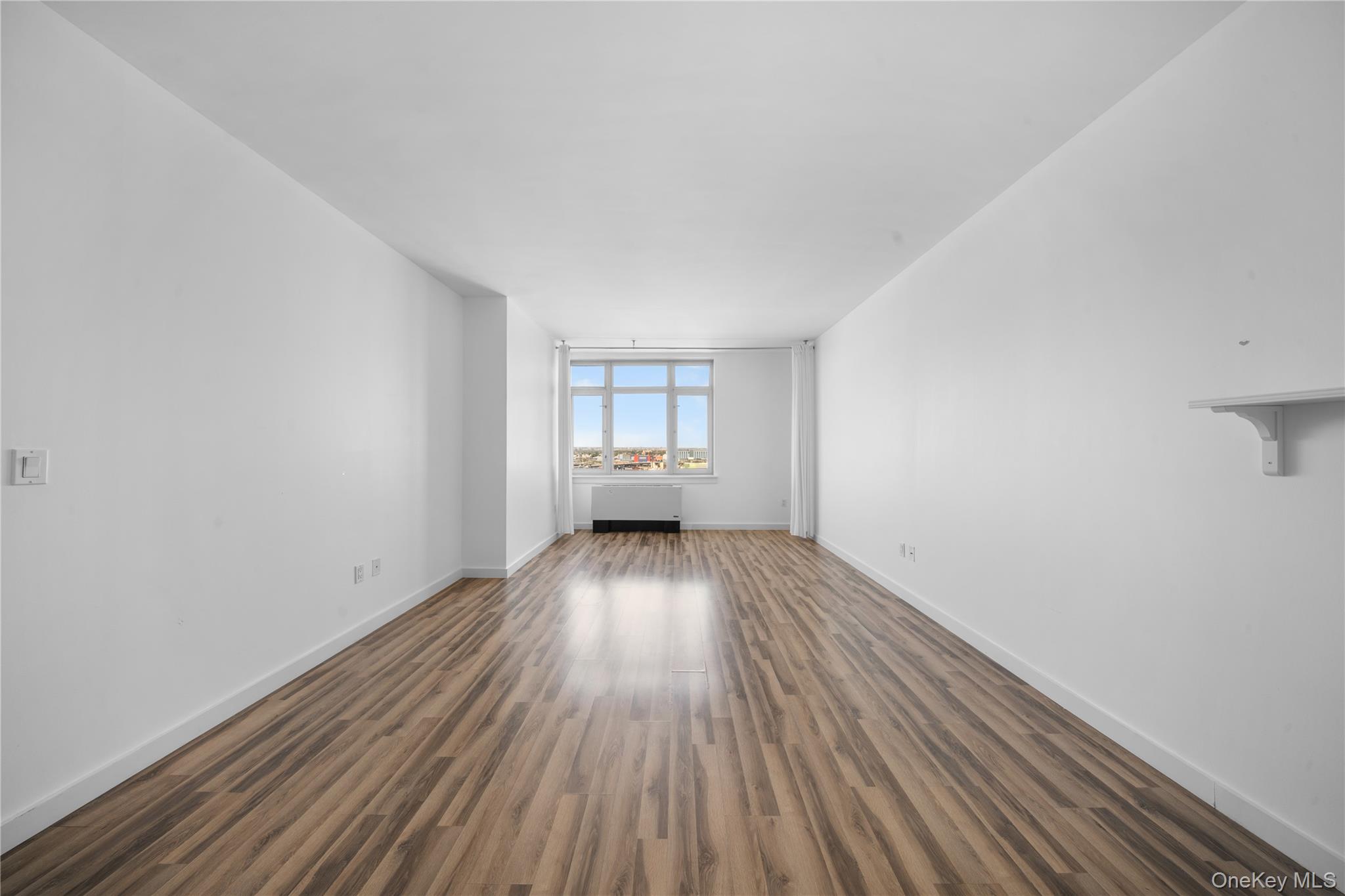 40-26 College Point Boulevard # 18D, Flushing, NY 11354