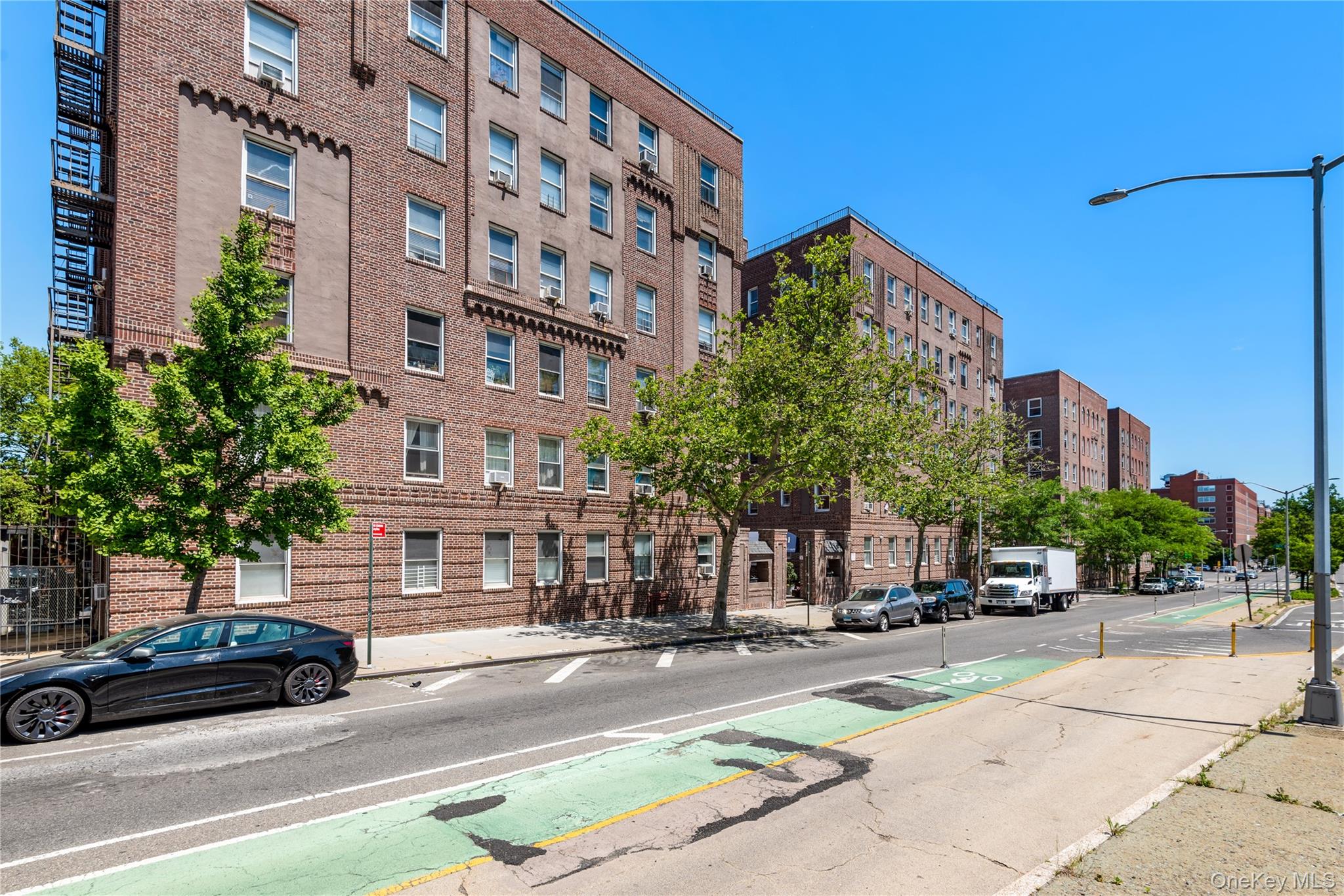 59-11 Queens Boulevard # 4P, Woodside, NY 11377