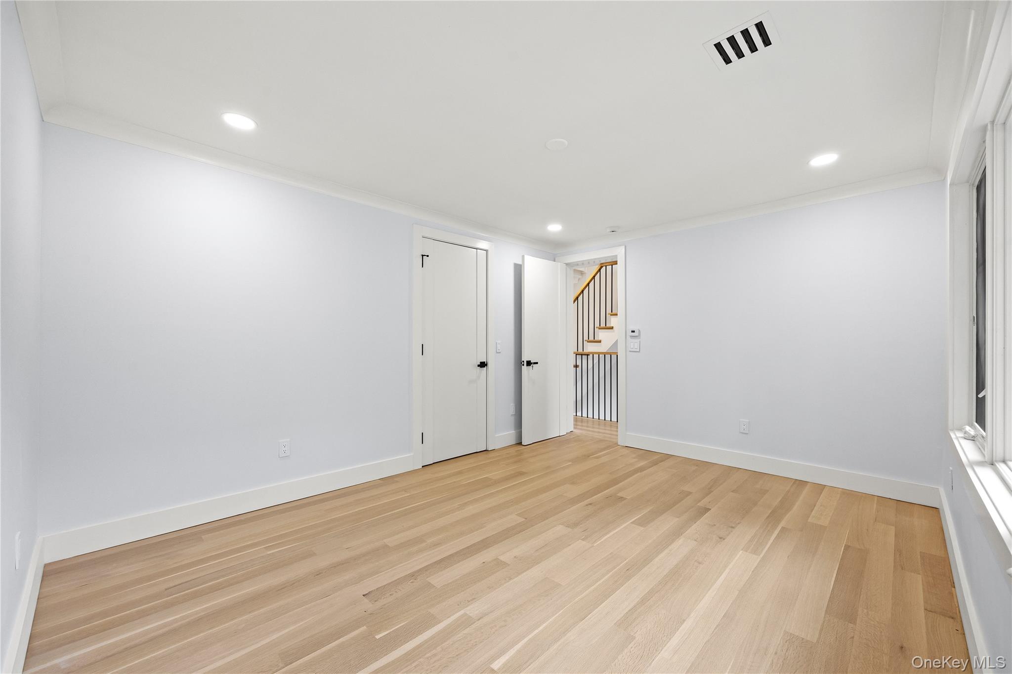 2 Henry Street, Great Neck, NY 11023