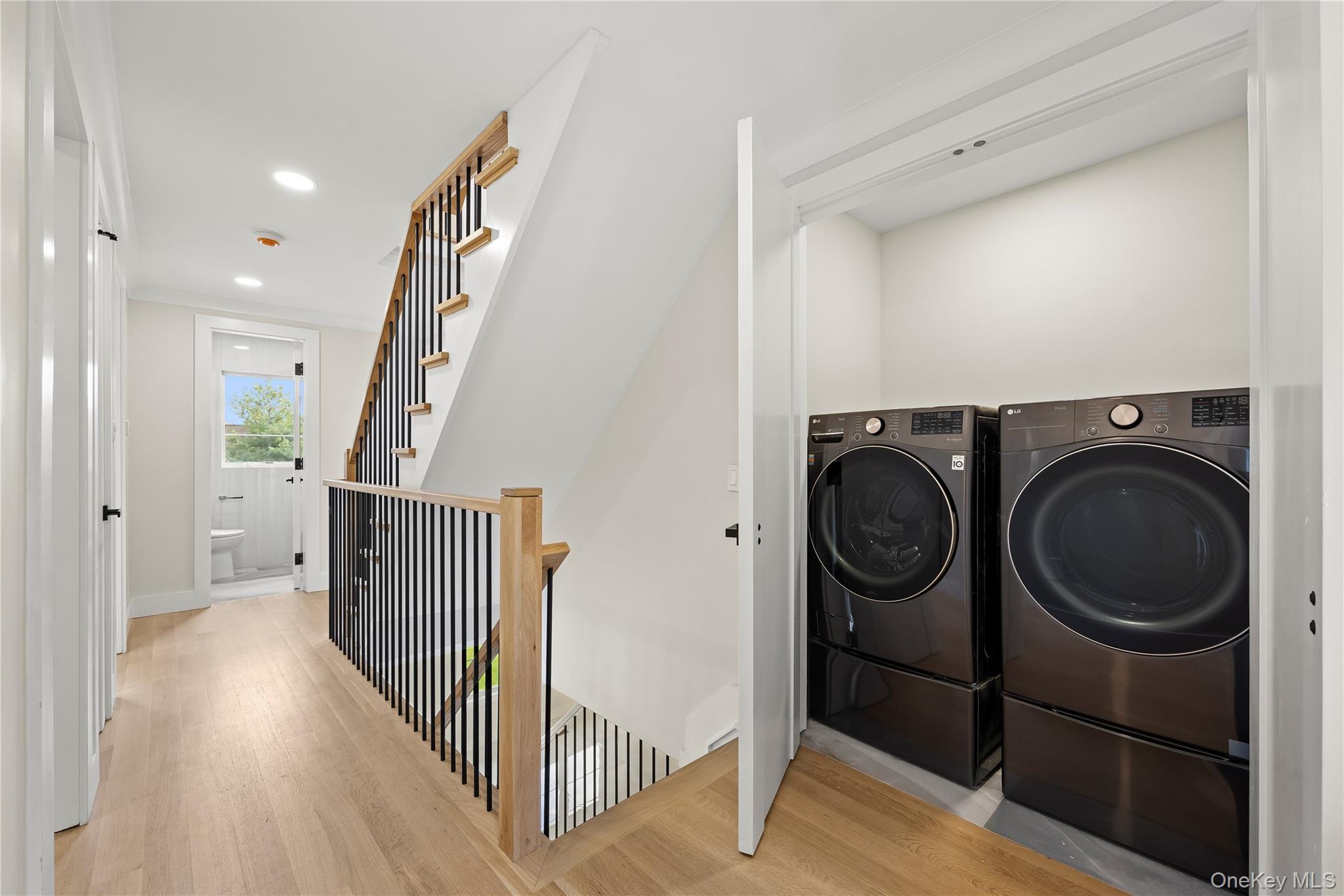 2 Henry Street, Great Neck, NY 11023