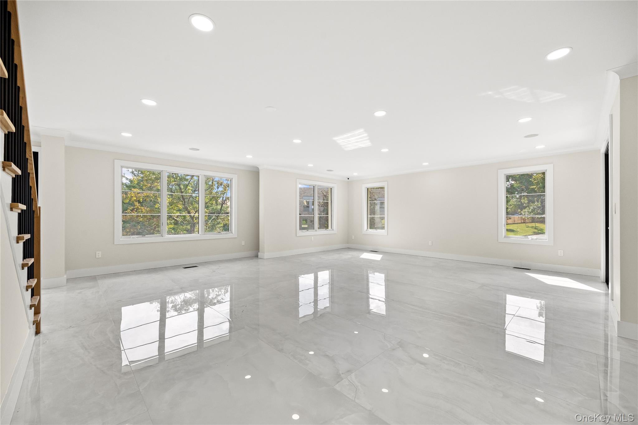 2 Henry Street, Great Neck, NY 11023