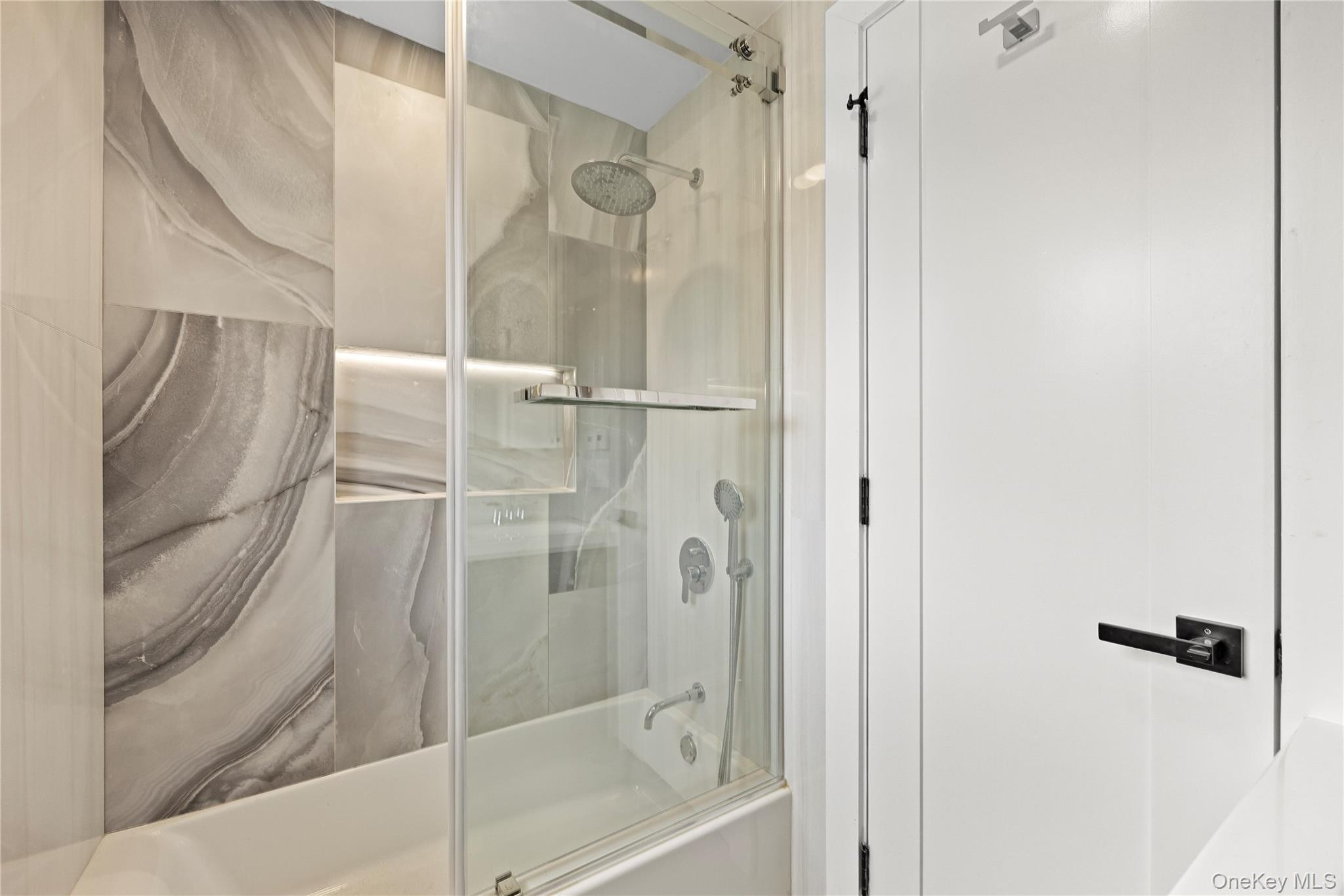 2 Henry Street, Great Neck, NY 11023