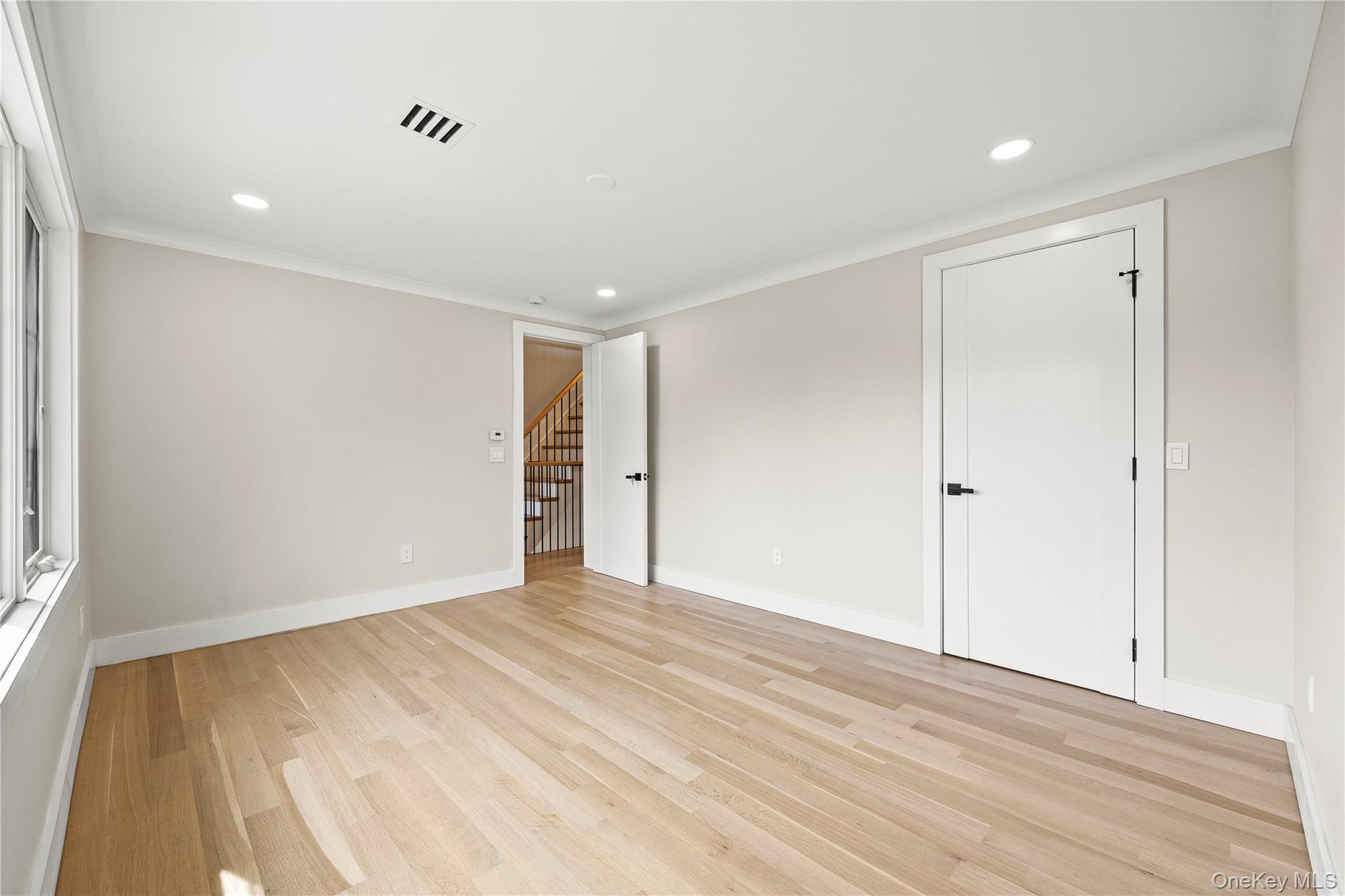 2 Henry Street, Great Neck, NY 11023