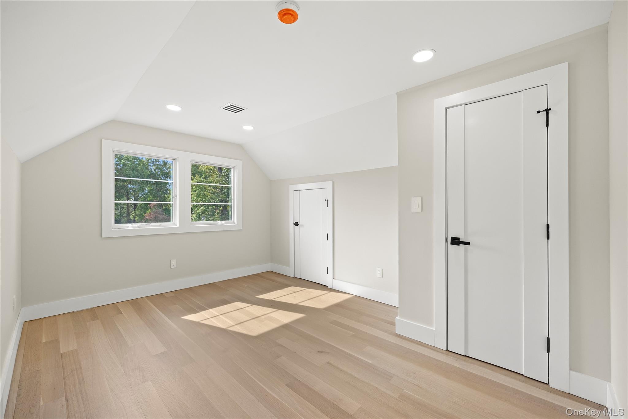 2 Henry Street, Great Neck, NY 11023