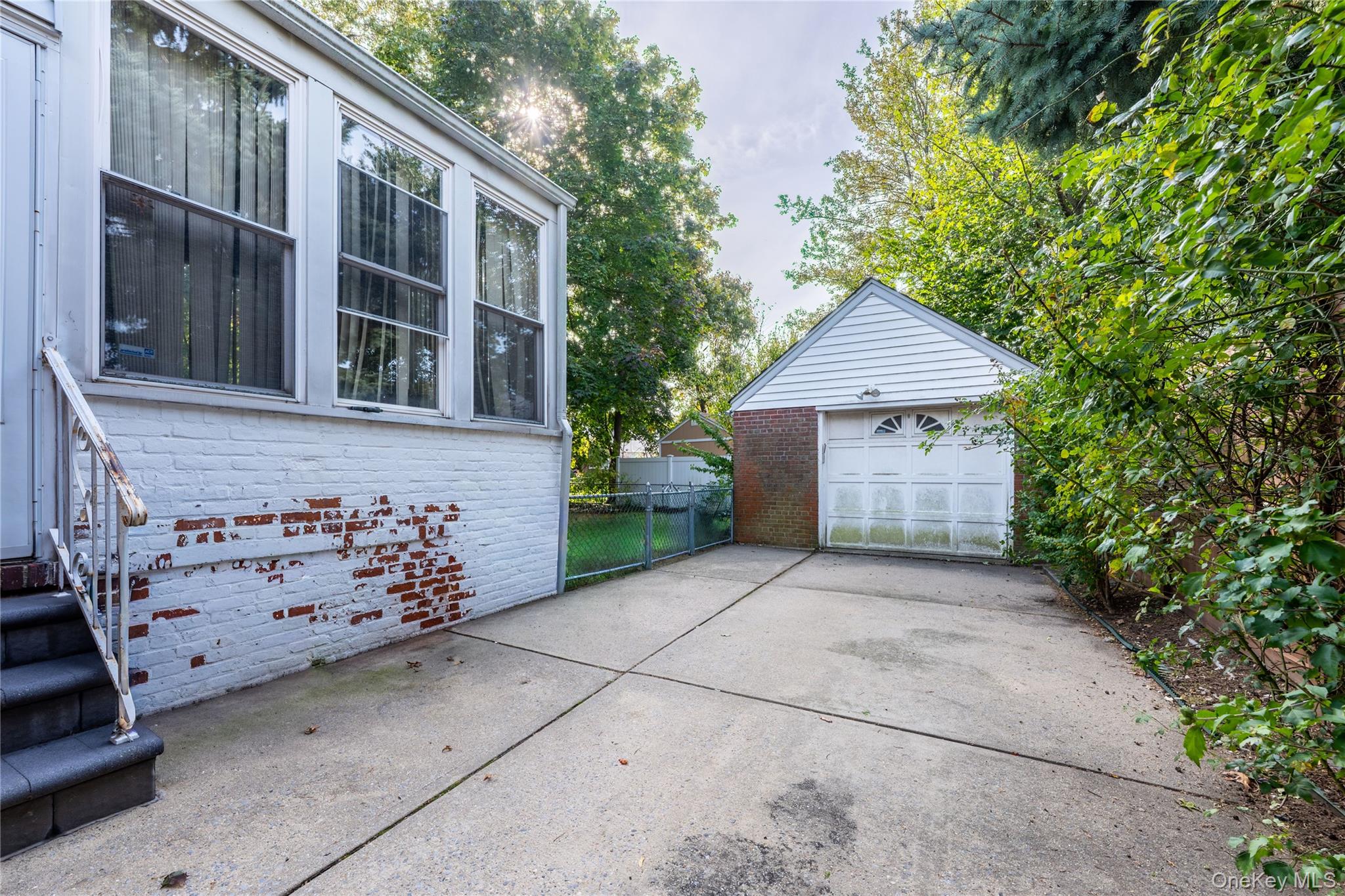 208 Dogwood Road, Valley Stream, NY 11580