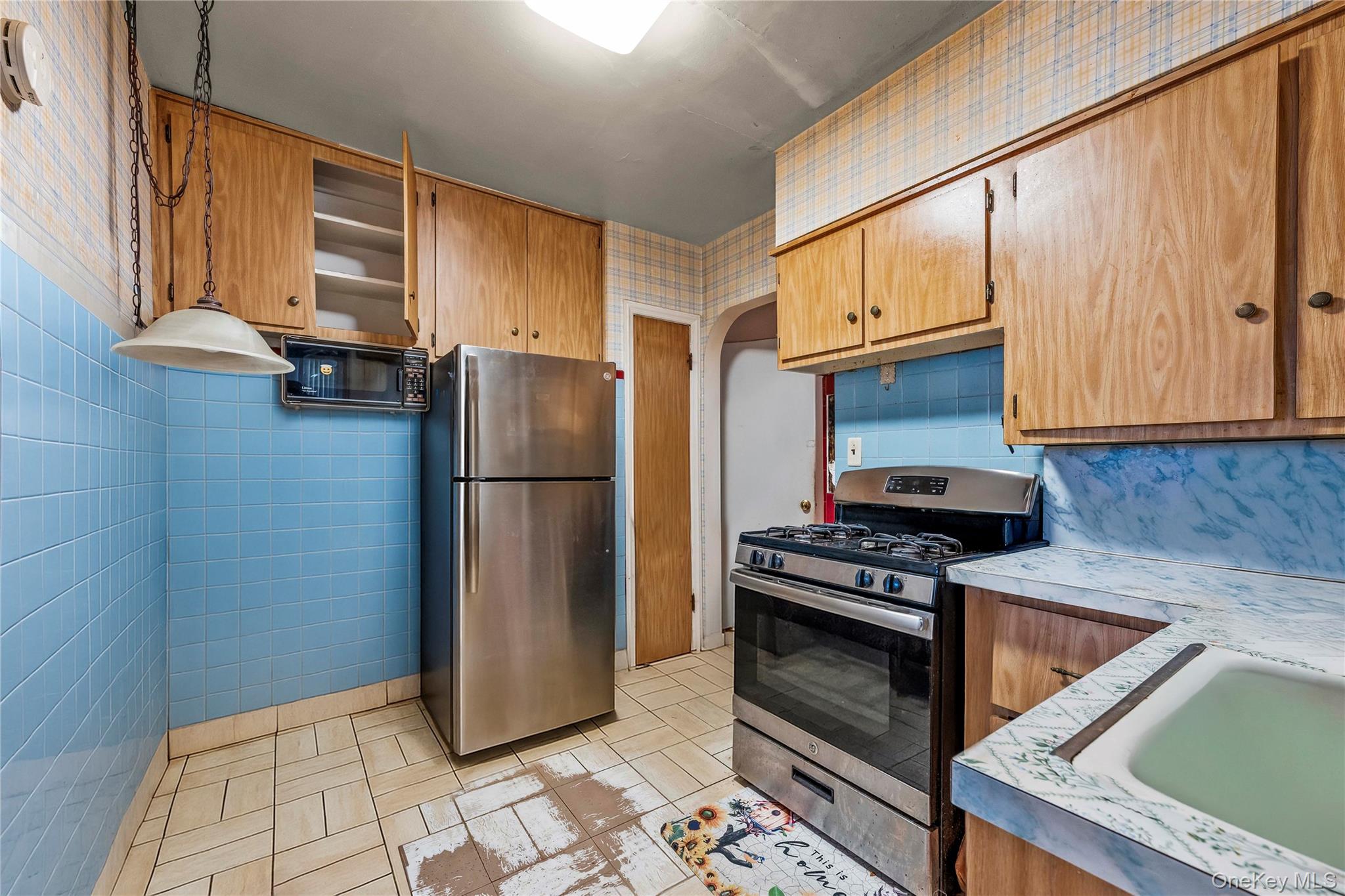 208 Dogwood Road, Valley Stream, NY 11580