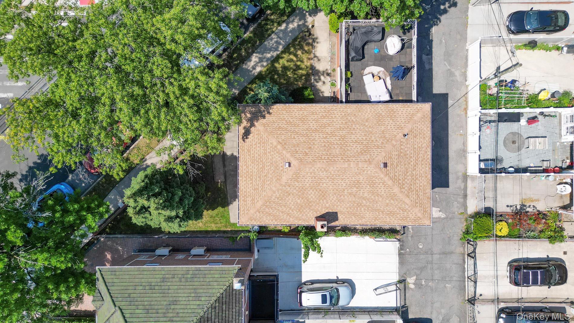 8223 Caldwell Avenue, Middle Village, NY 11379