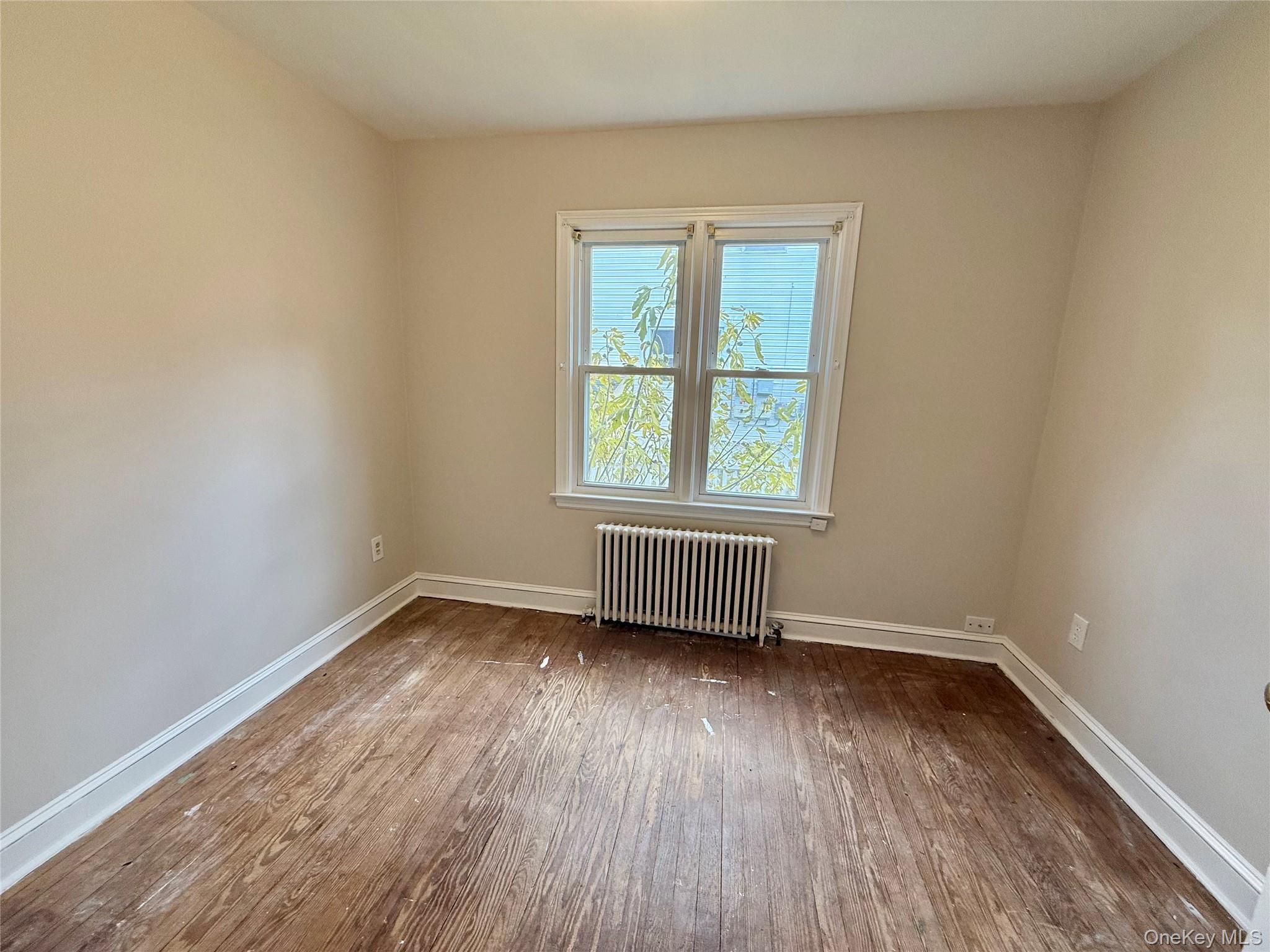 10 Cottage Avenue, Nanuet, NY 10954