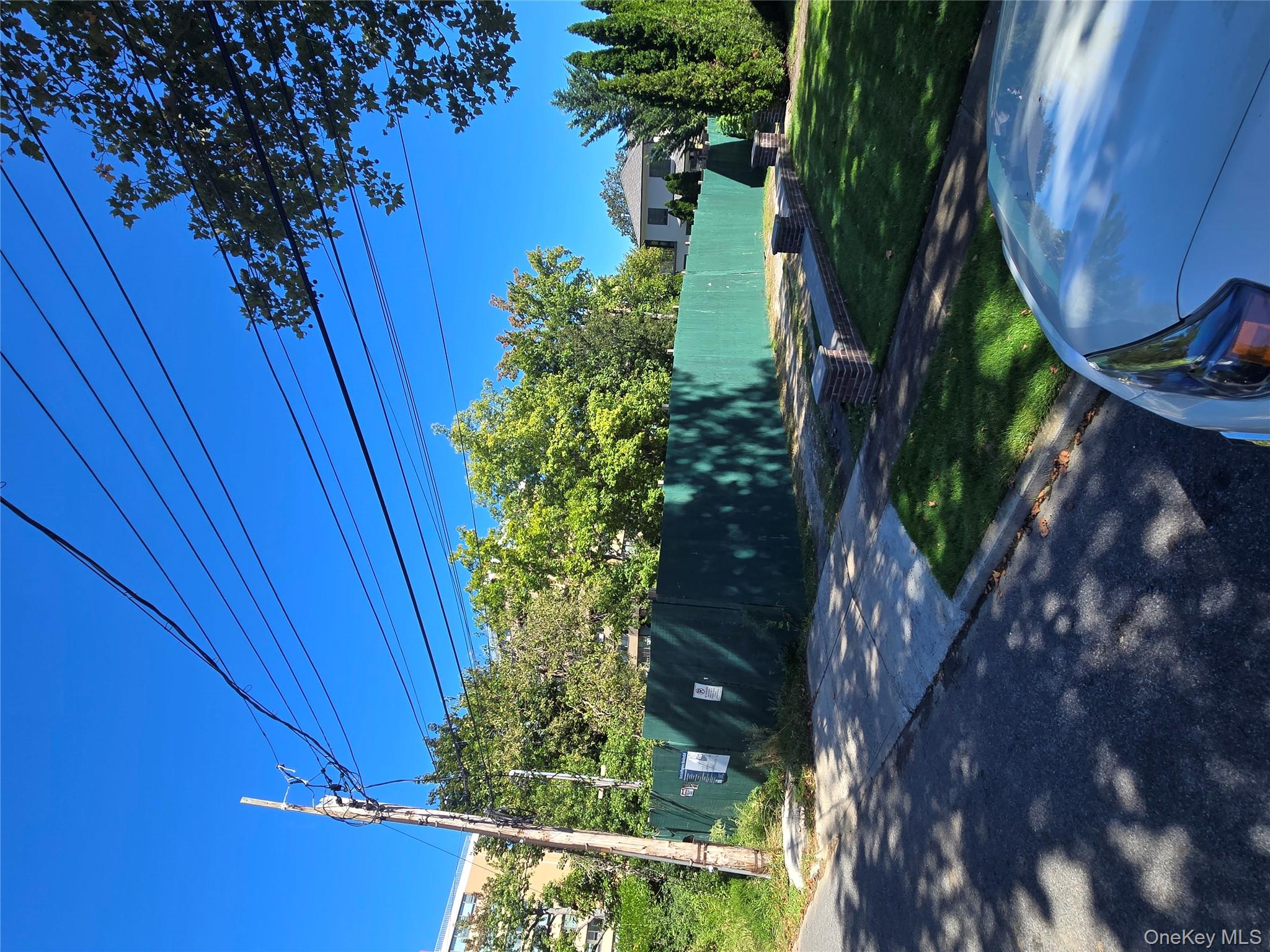 10-33 Burton Street, Beechhurst, NY 11357