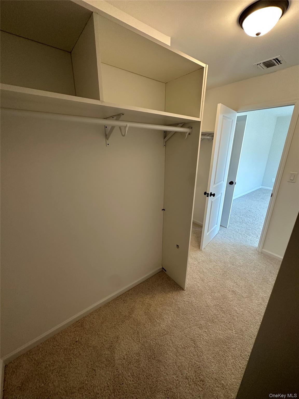 5 Cooper Avenue, Huntington Station, NY 11746