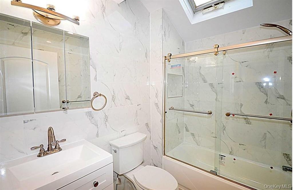 4 Addison Lane, Greenvale, NY 11548