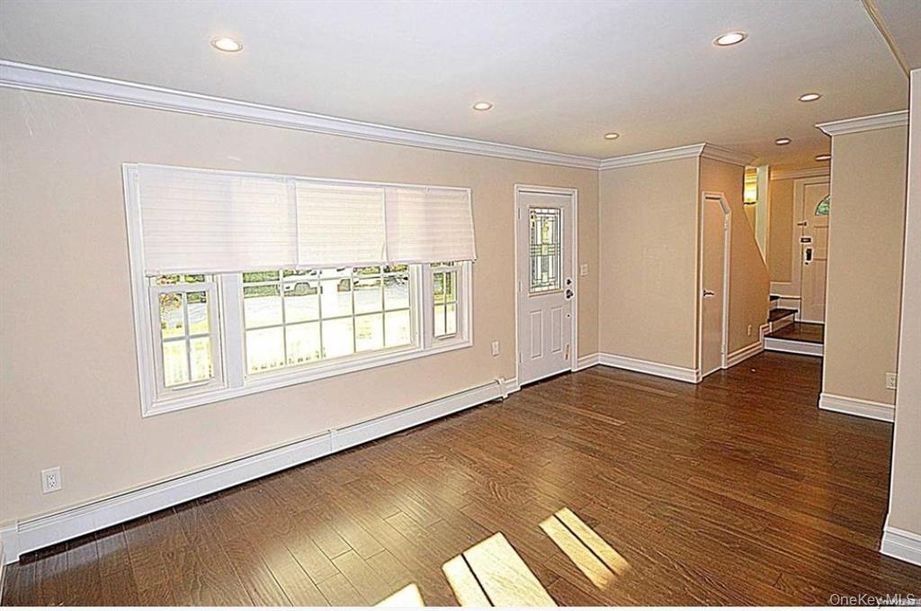 4 Addison Lane, Greenvale, NY 11548