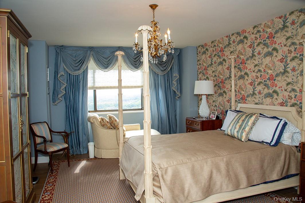 27110 grand central Parkway # 19V, Floral Park, NY 11005