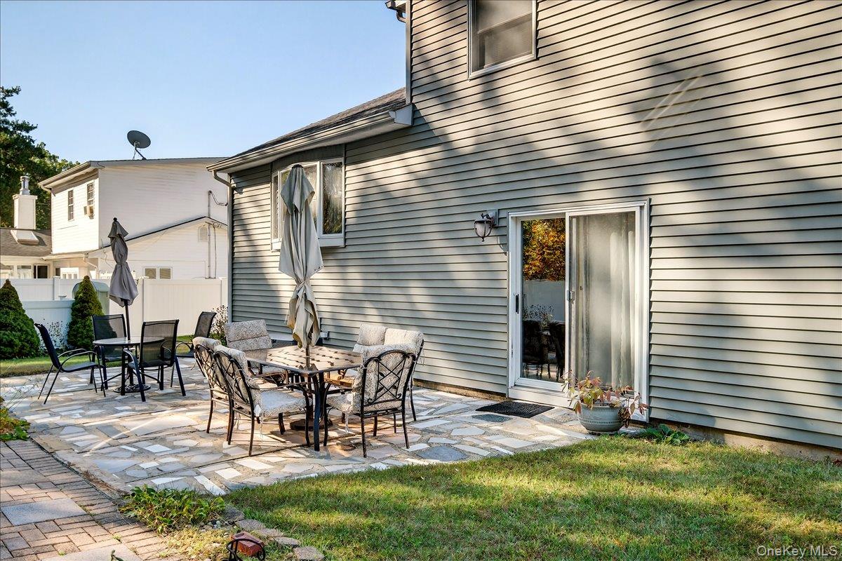 149 Avenue C, Holbrook, NY 11741