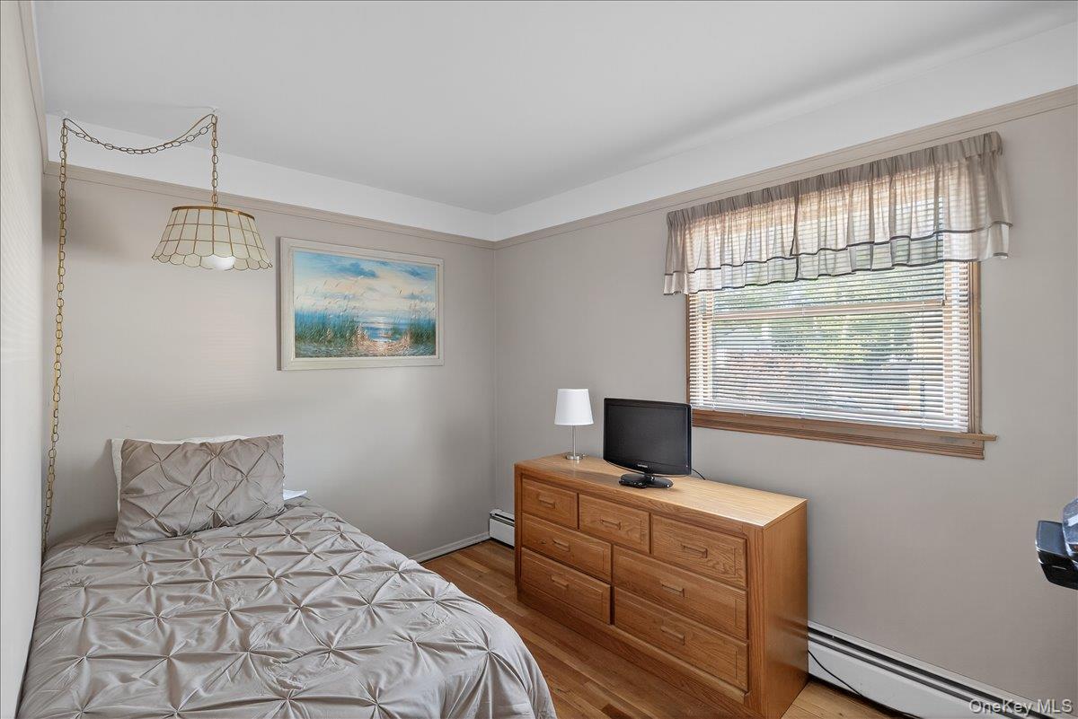 149 Avenue C, Holbrook, NY 11741