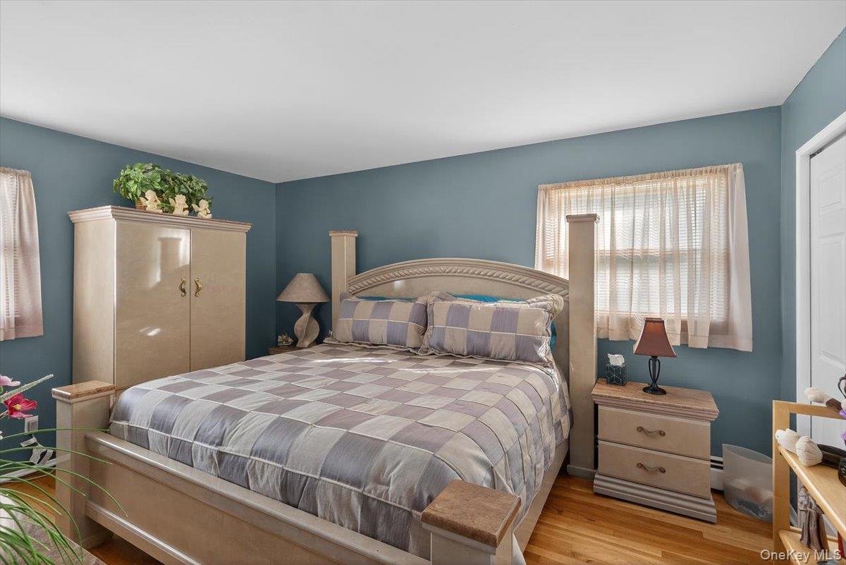 149 Avenue C, Holbrook, NY 11741