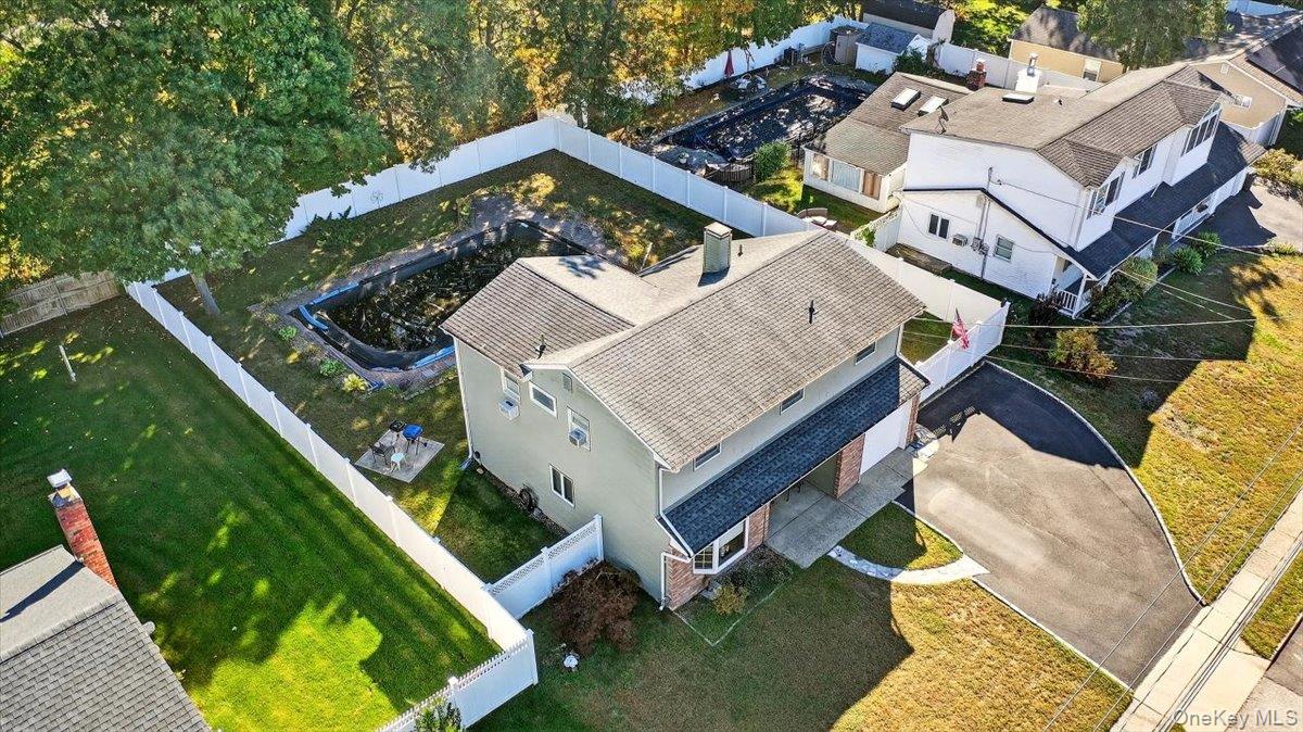 149 Avenue C, Holbrook, NY 11741