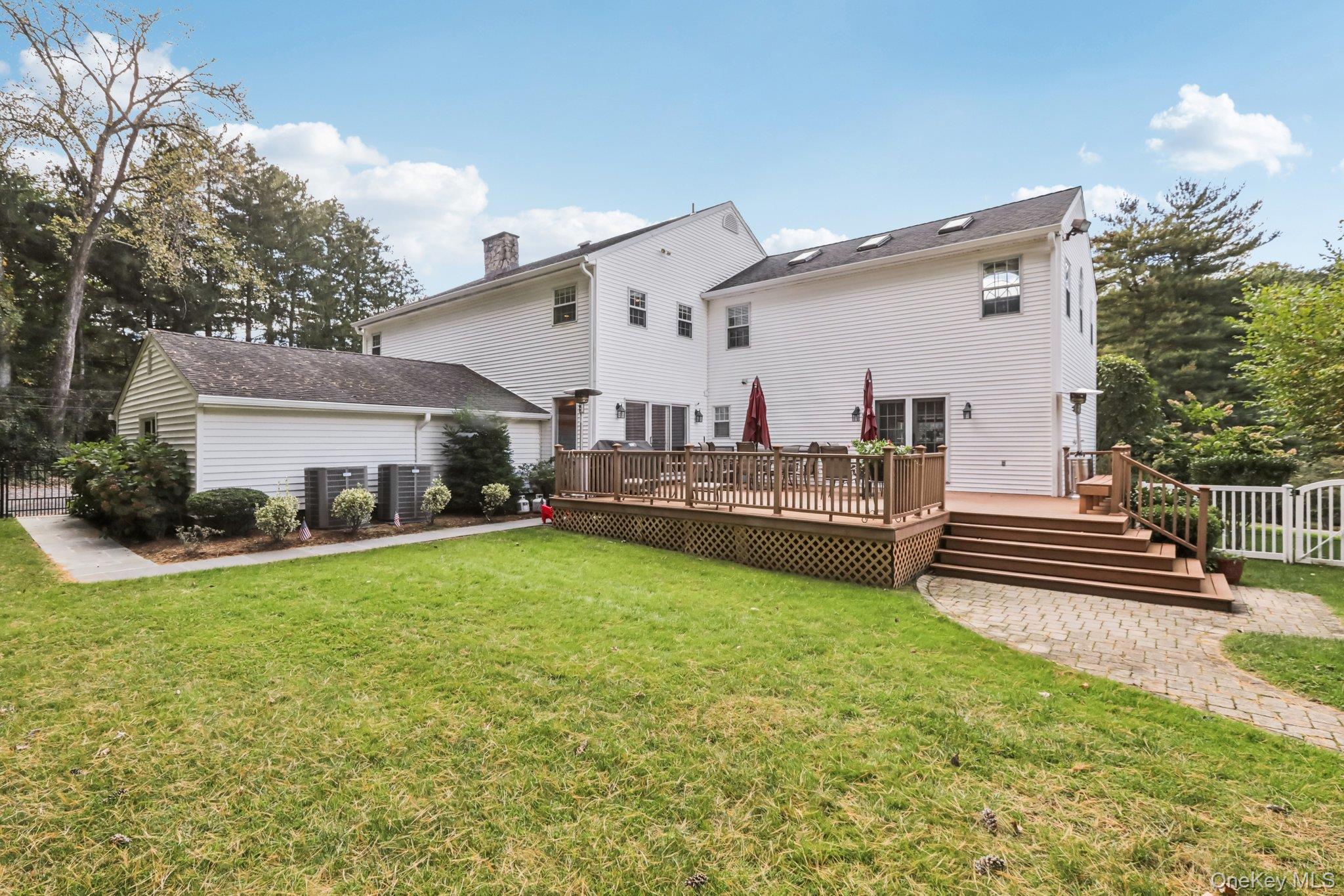 39 Virginia Lane, Thornwood, NY 10594