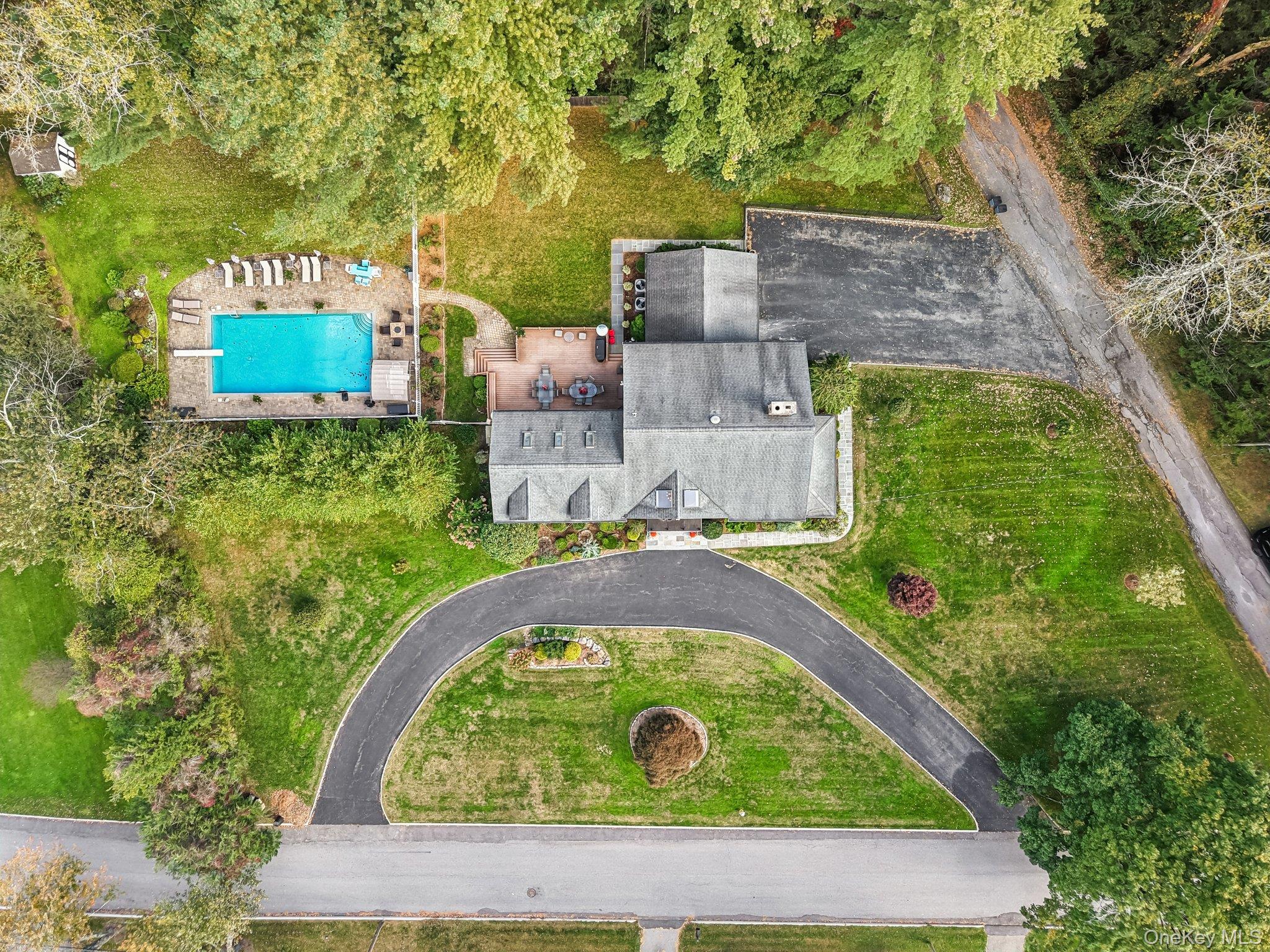 39 Virginia Lane, Thornwood, NY 10594