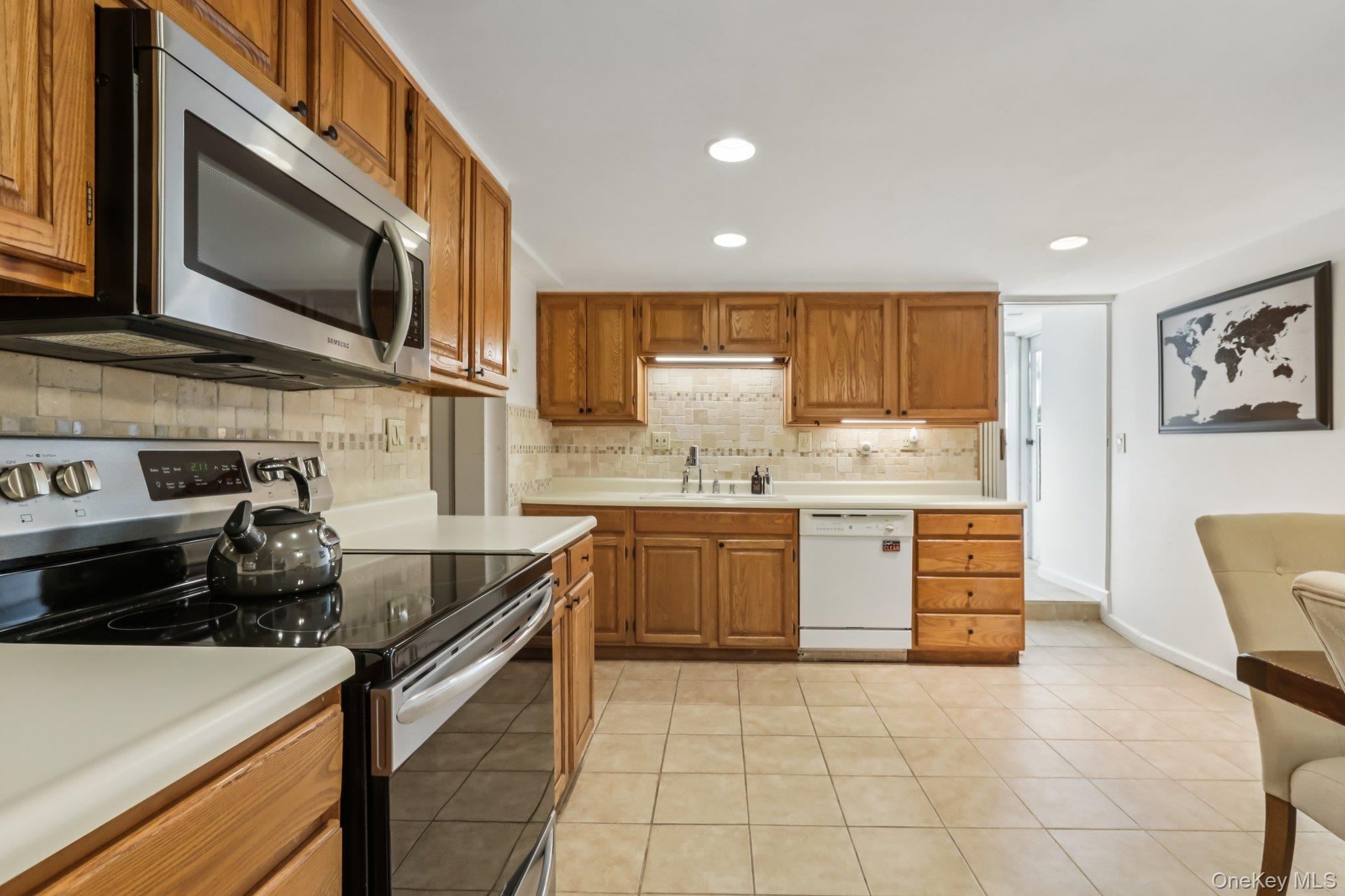 39 Virginia Lane, Thornwood, NY 10594