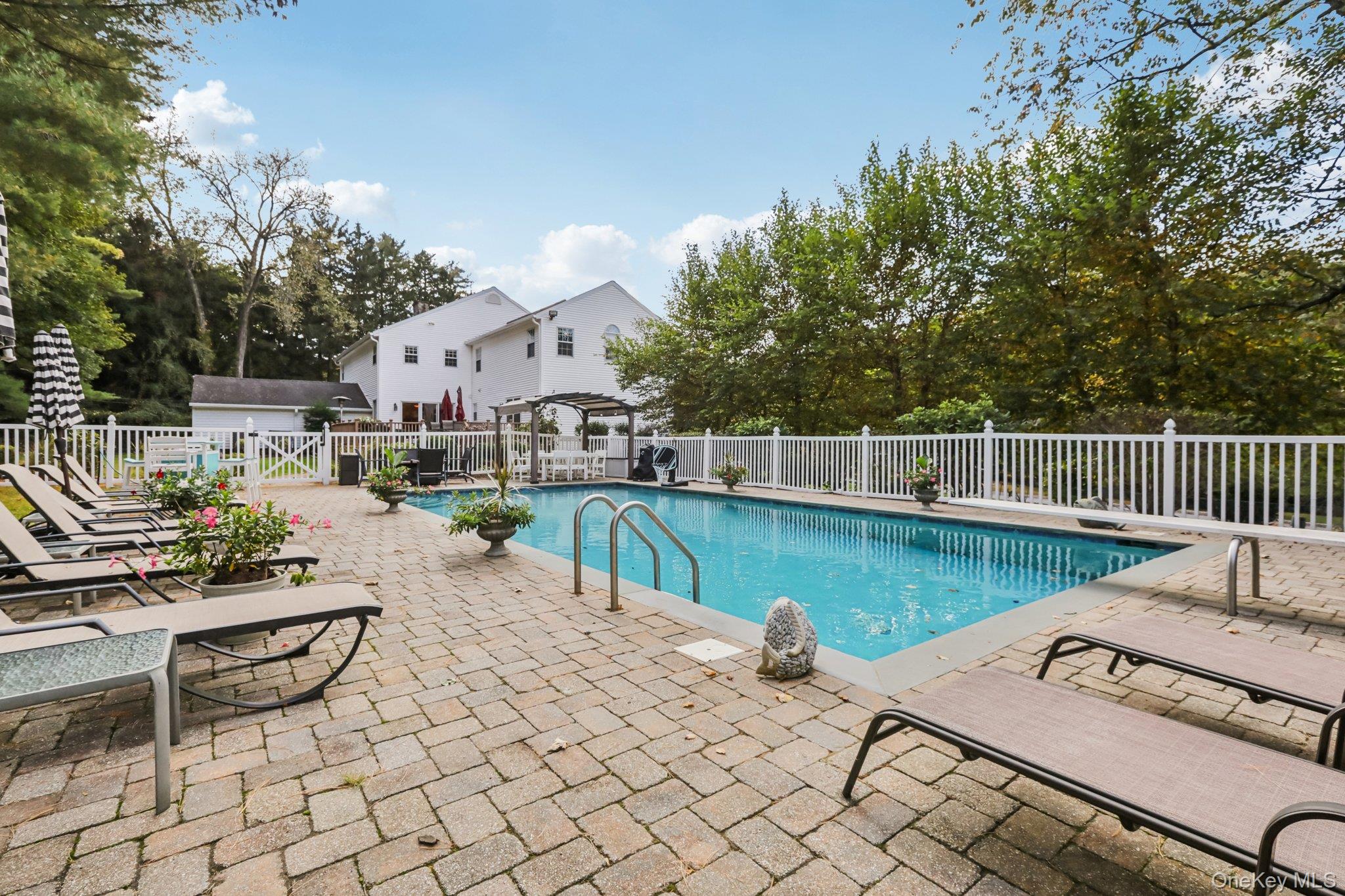 39 Virginia Lane, Thornwood, NY 10594