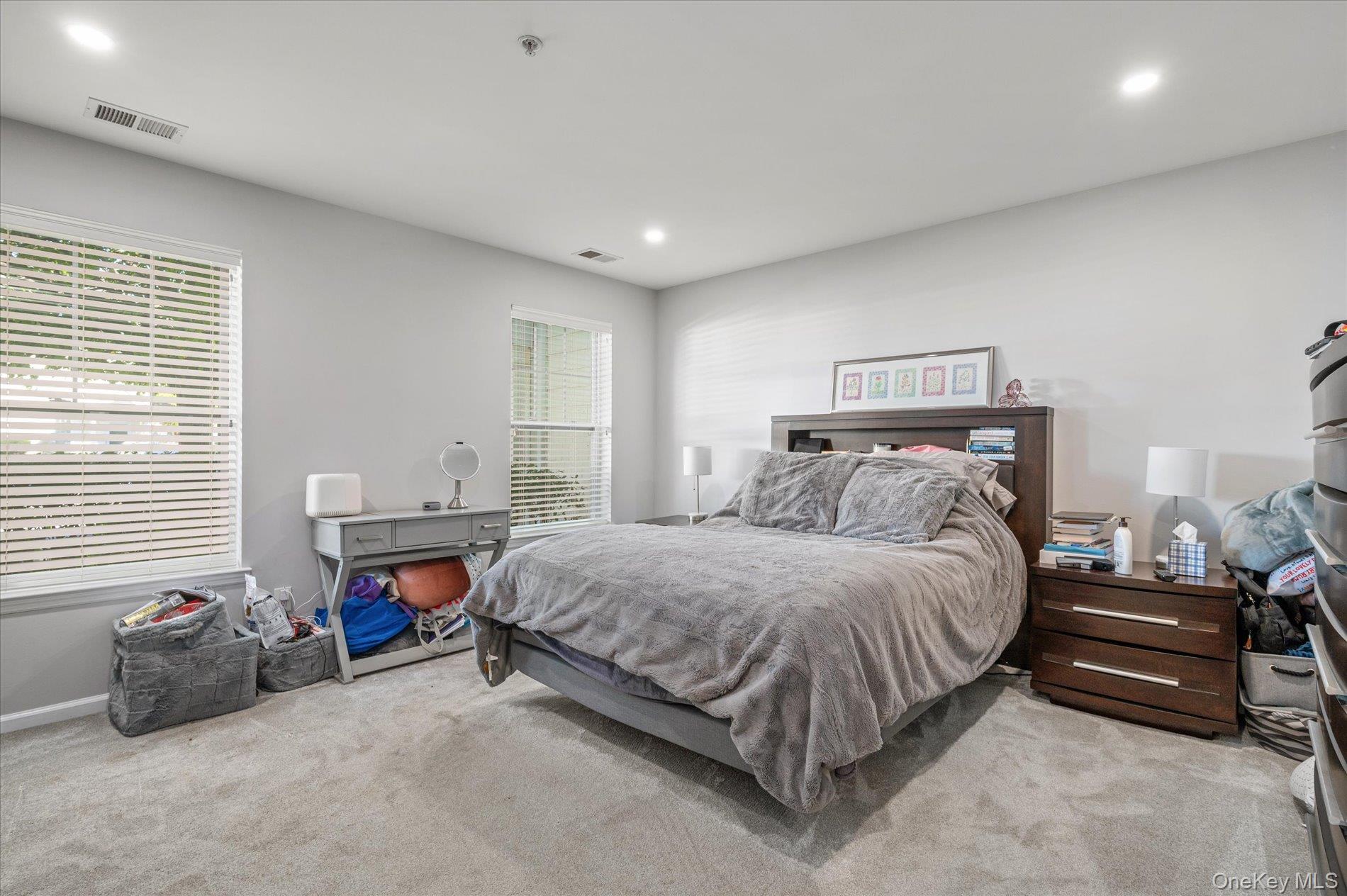 26 Lorien Place, Melville, NY 11747