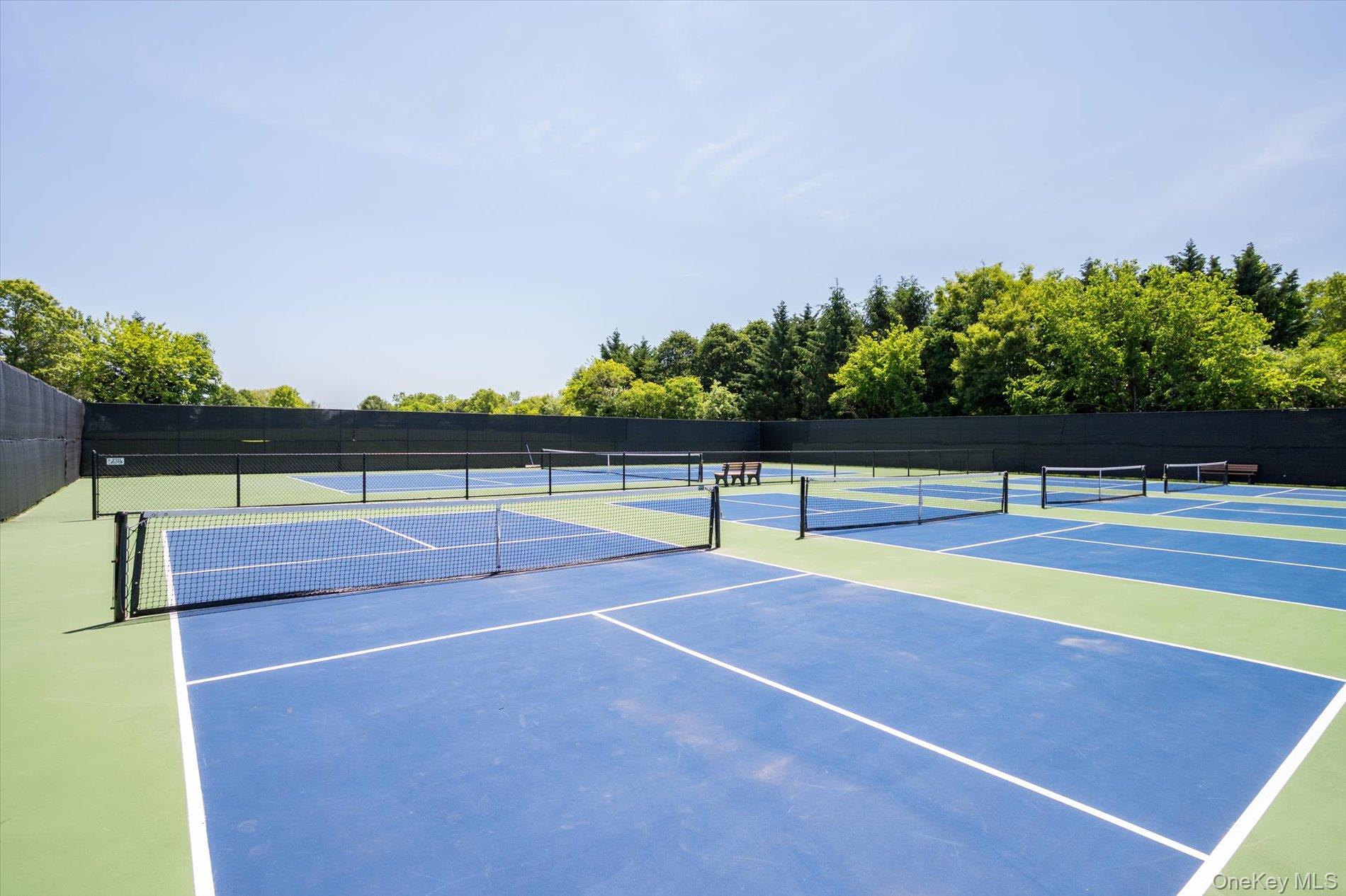 26 Lorien Place, Melville, NY 11747