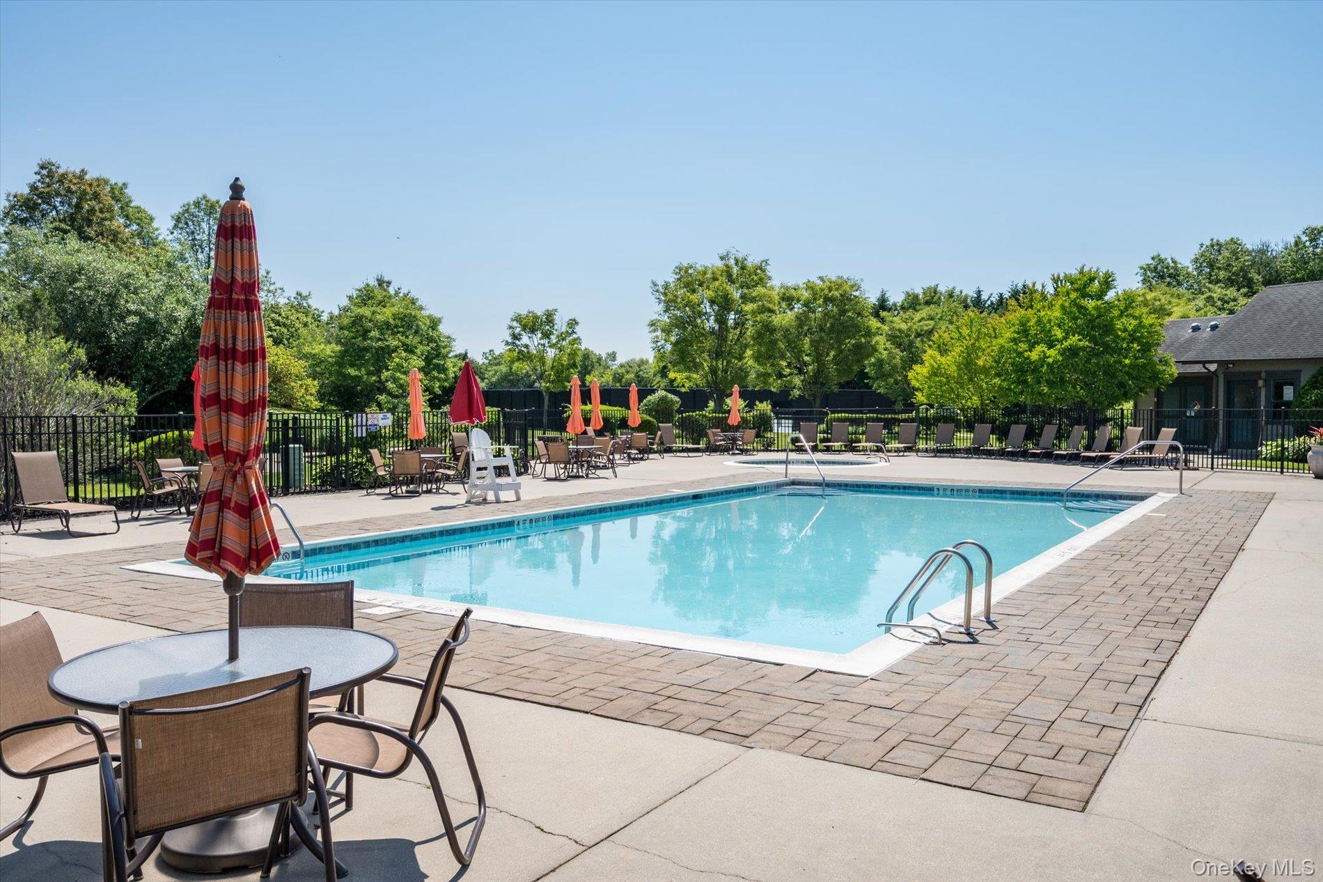 26 Lorien Place, Melville, NY 11747