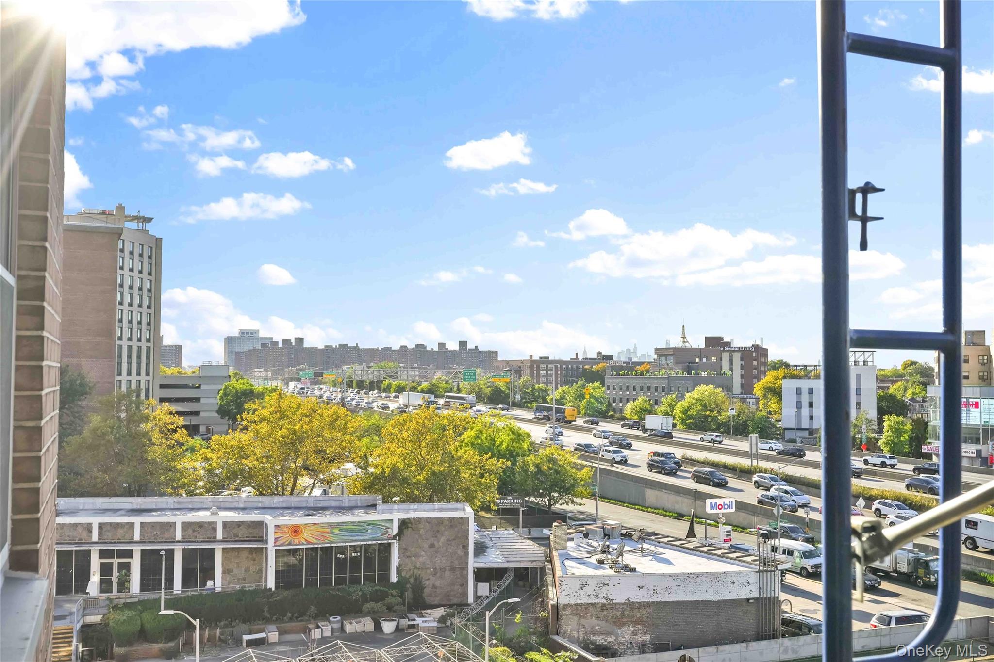 6120 Grand Central Parkway # B605, Forest Hills, NY 11375