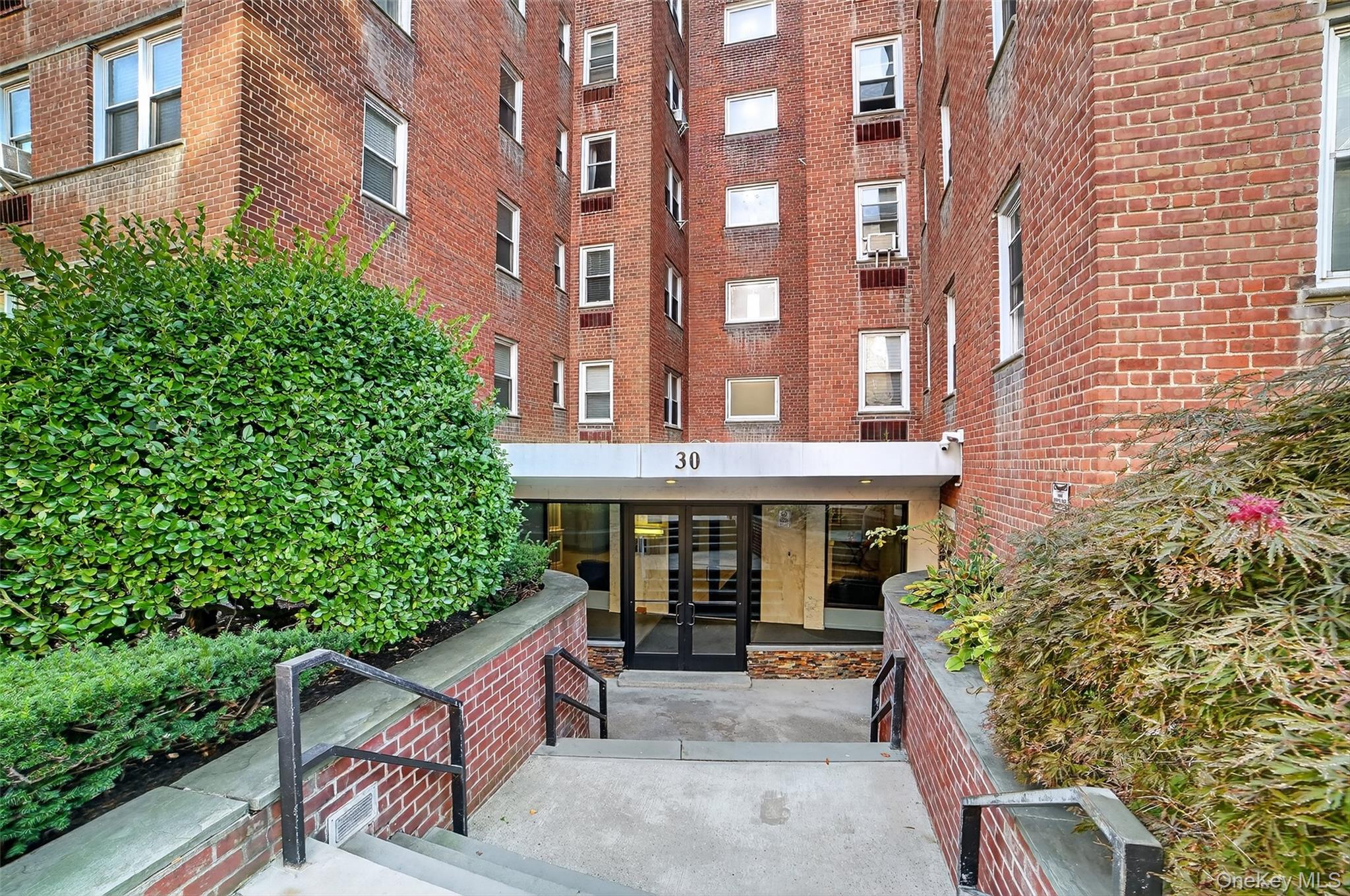 30 E Hartsdale Avenue # 3A, Hartsdale, NY 10530