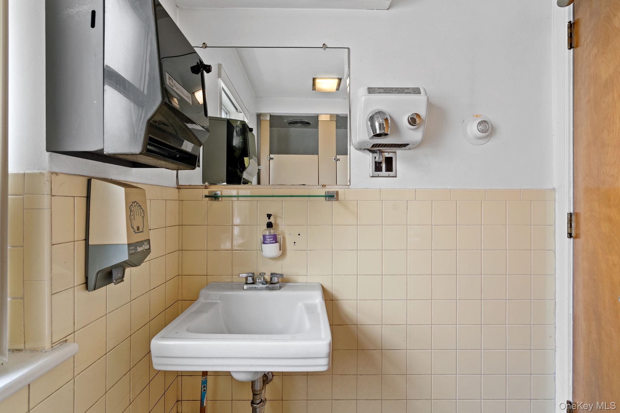 83 Canal Street, Ellenville, NY 12428