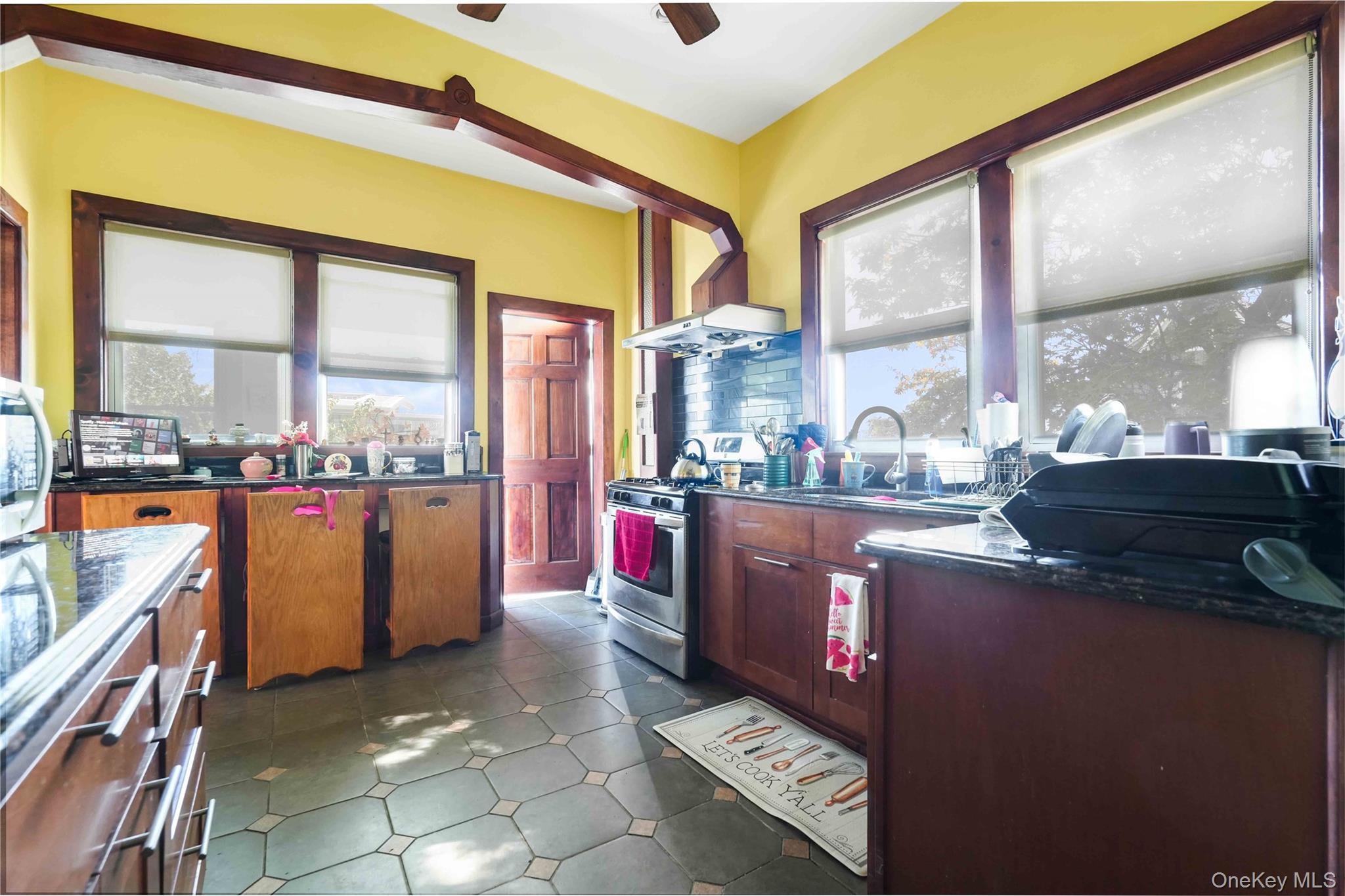 104-47 Ditmars Boulevard, East Elmhurst, NY 11369