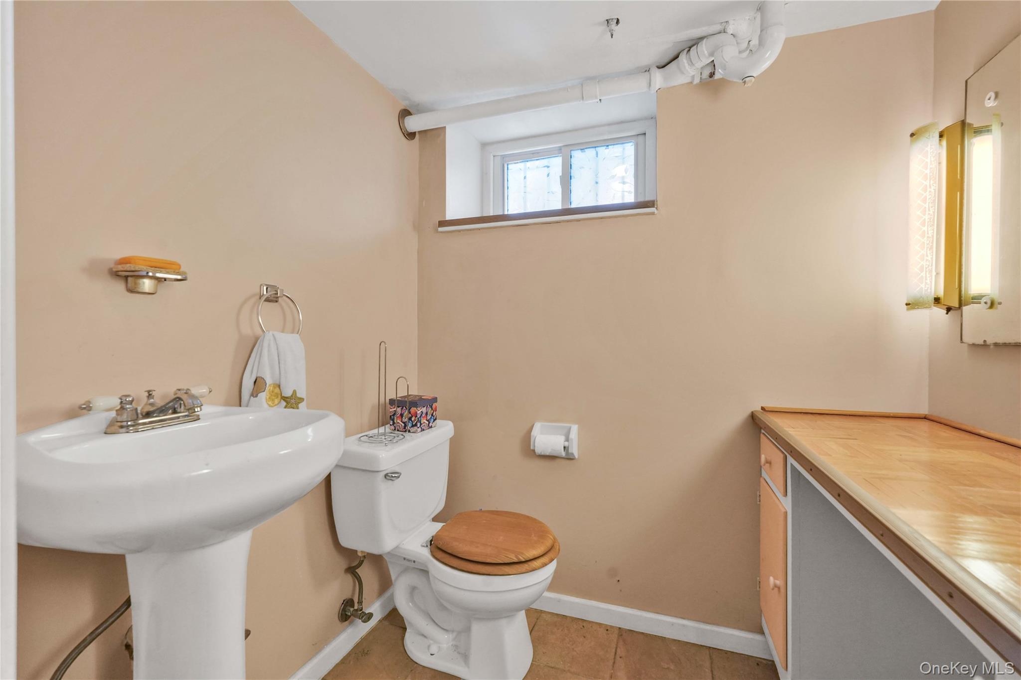 104-47 Ditmars Boulevard, East Elmhurst, NY 11369