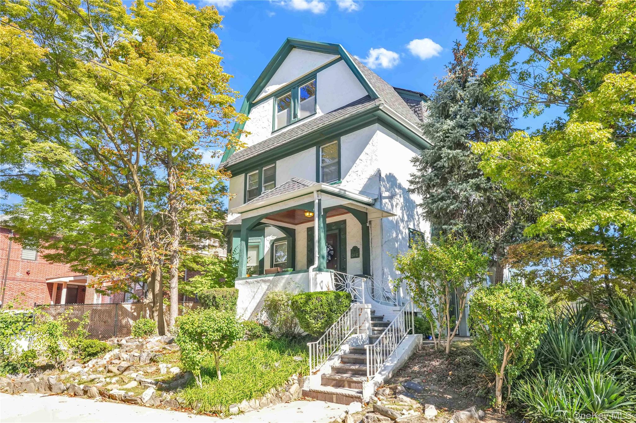 104-47 Ditmars Boulevard, East Elmhurst, NY 11369