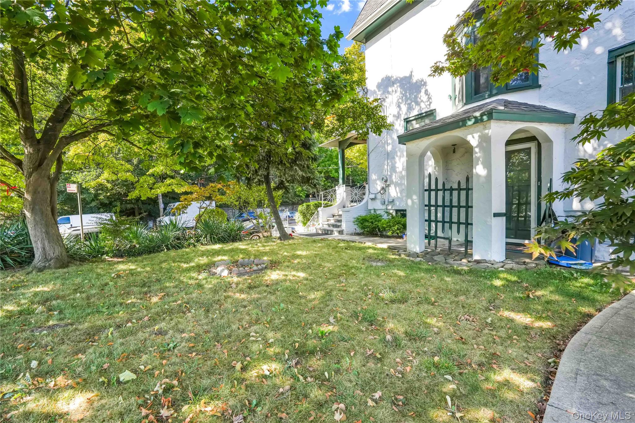 104-47 Ditmars Boulevard, East Elmhurst, NY 11369