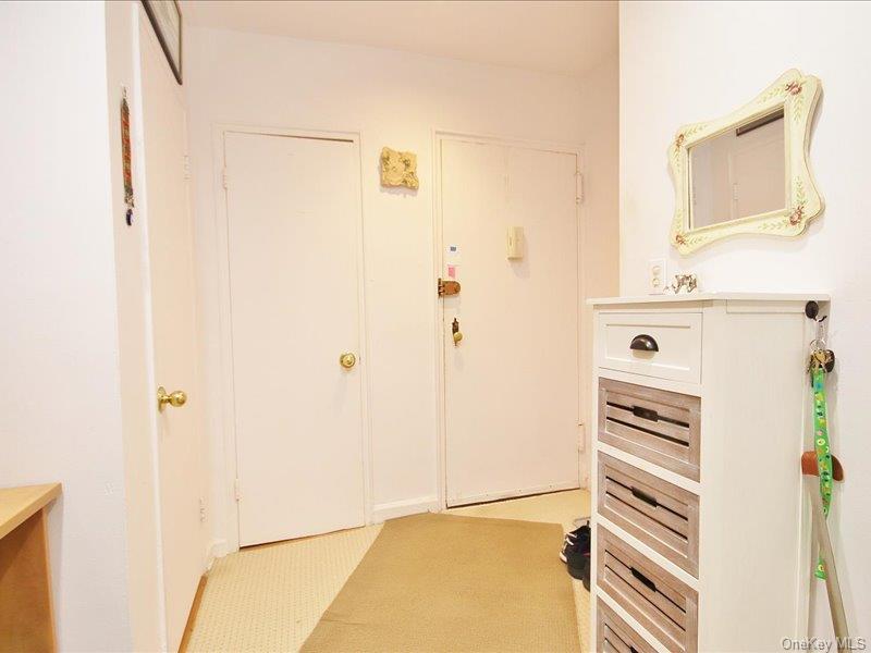 10 Bryant Gardens # 2L, White Plains, NY 10605