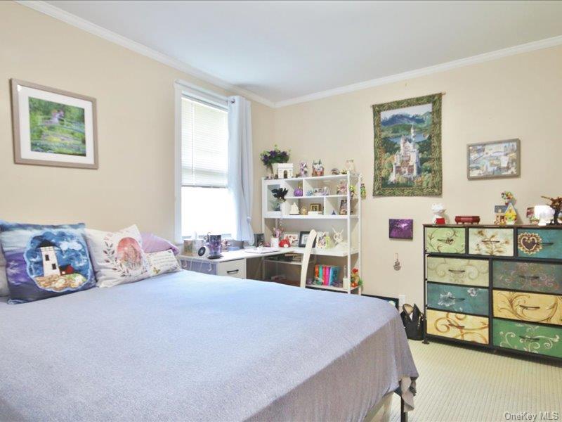 10 Bryant Gardens # 2L, White Plains, NY 10605