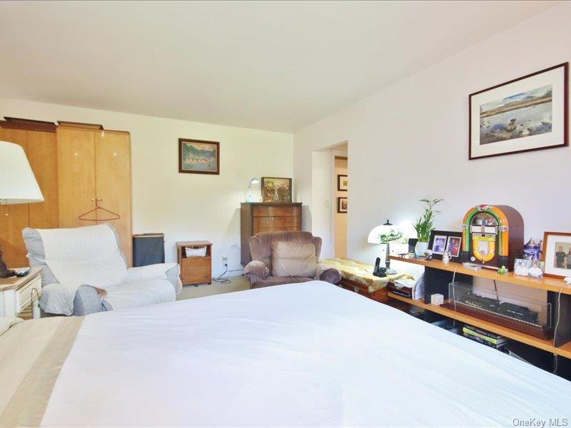 10 Bryant Gardens # 2L, White Plains, NY 10605