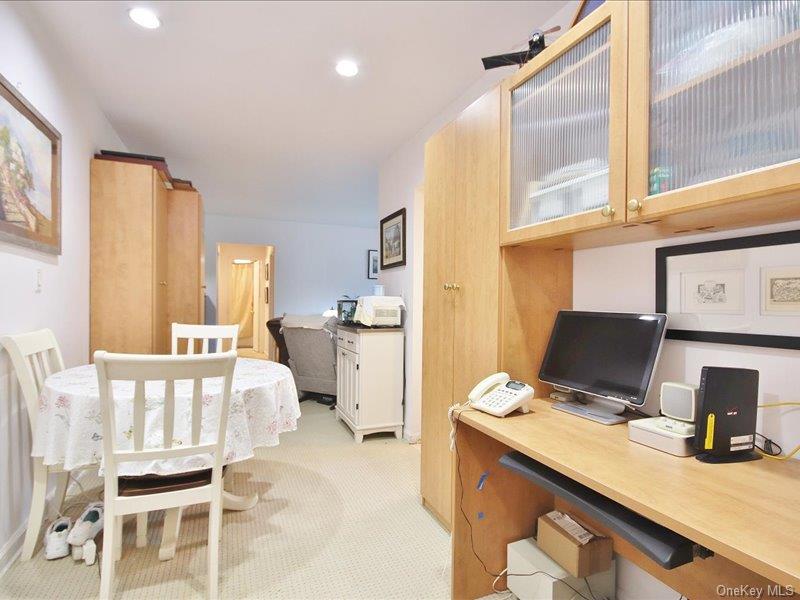 10 Bryant Gardens # 2L, White Plains, NY 10605