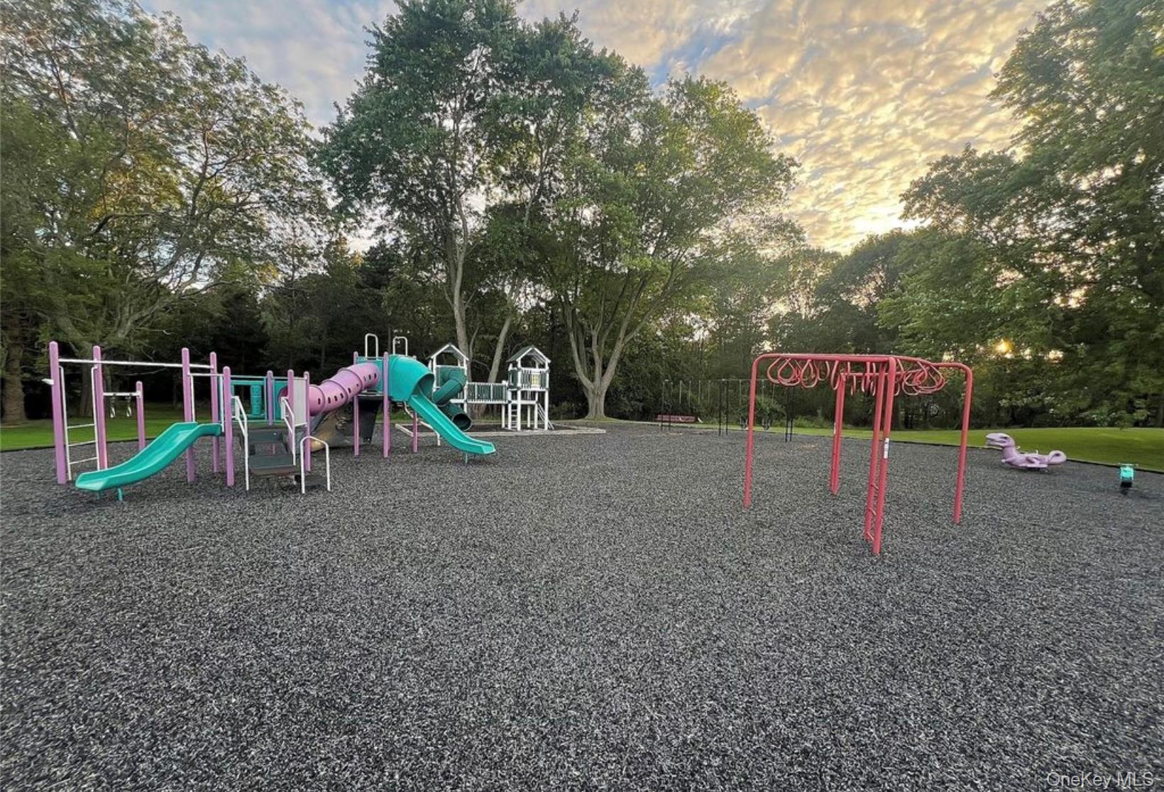 8 Potomac Court, Coram, NY 11727