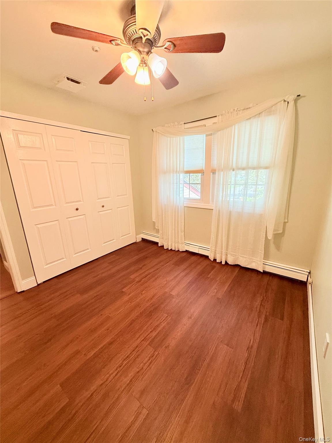 8 Potomac Court, Coram, NY 11727