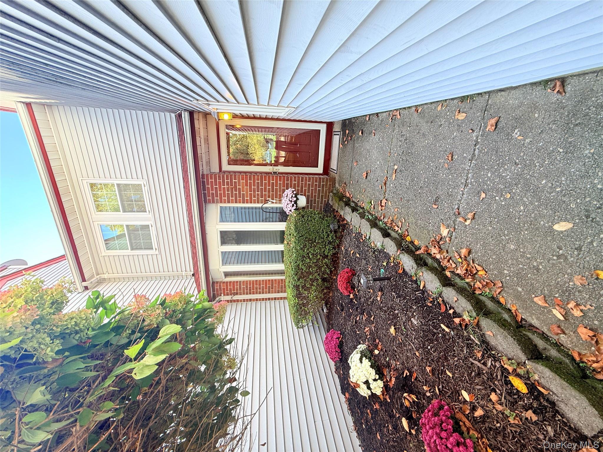 8 Potomac Court, Coram, NY 11727