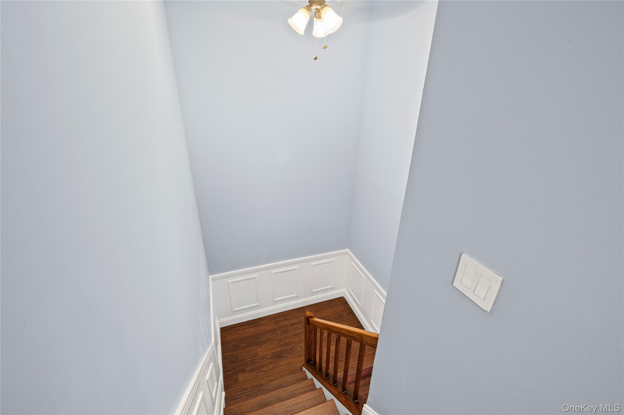 8 Potomac Court, Coram, NY 11727