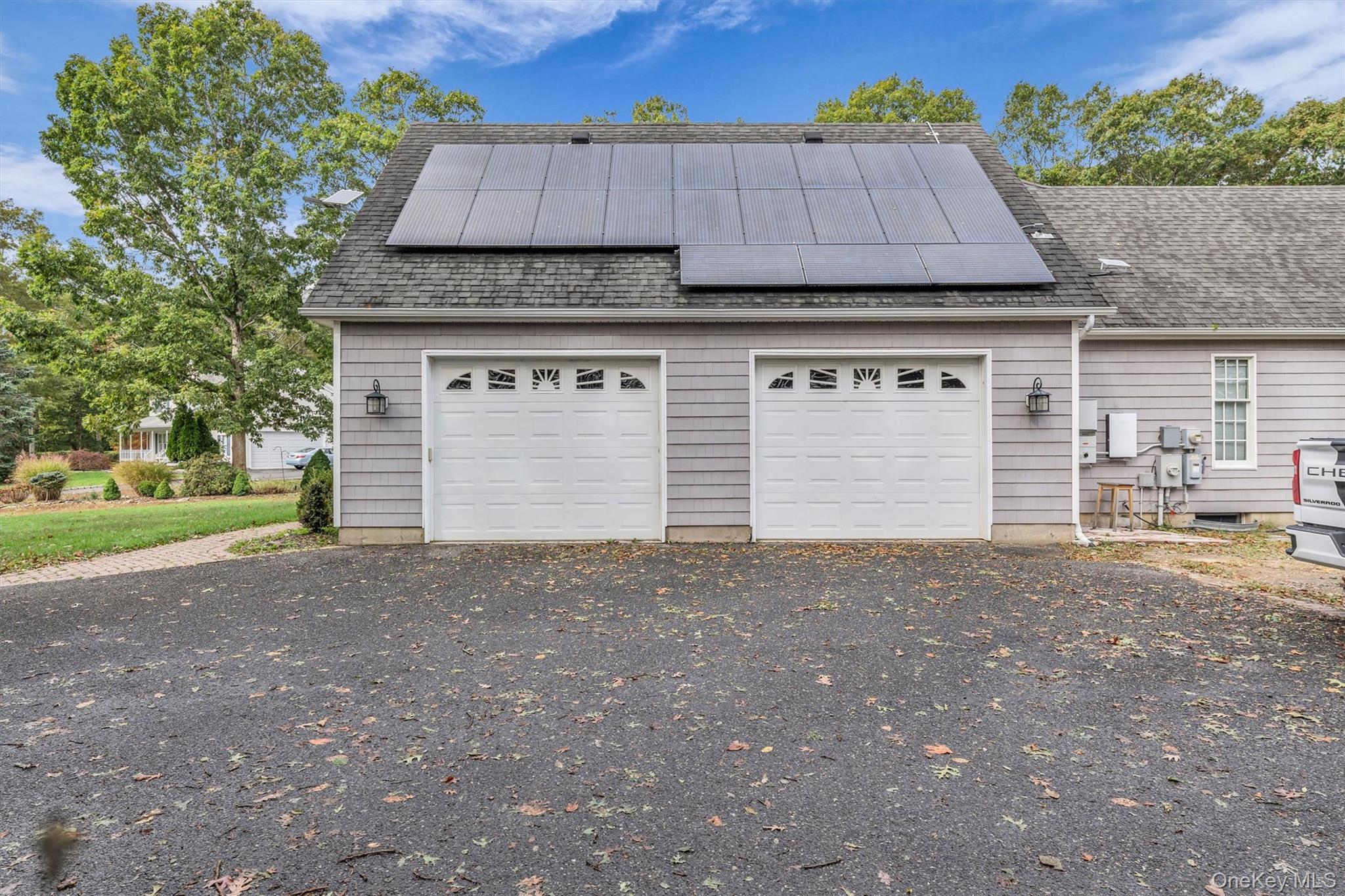 156 N Woods Road, Baiting Hollow, NY 11933