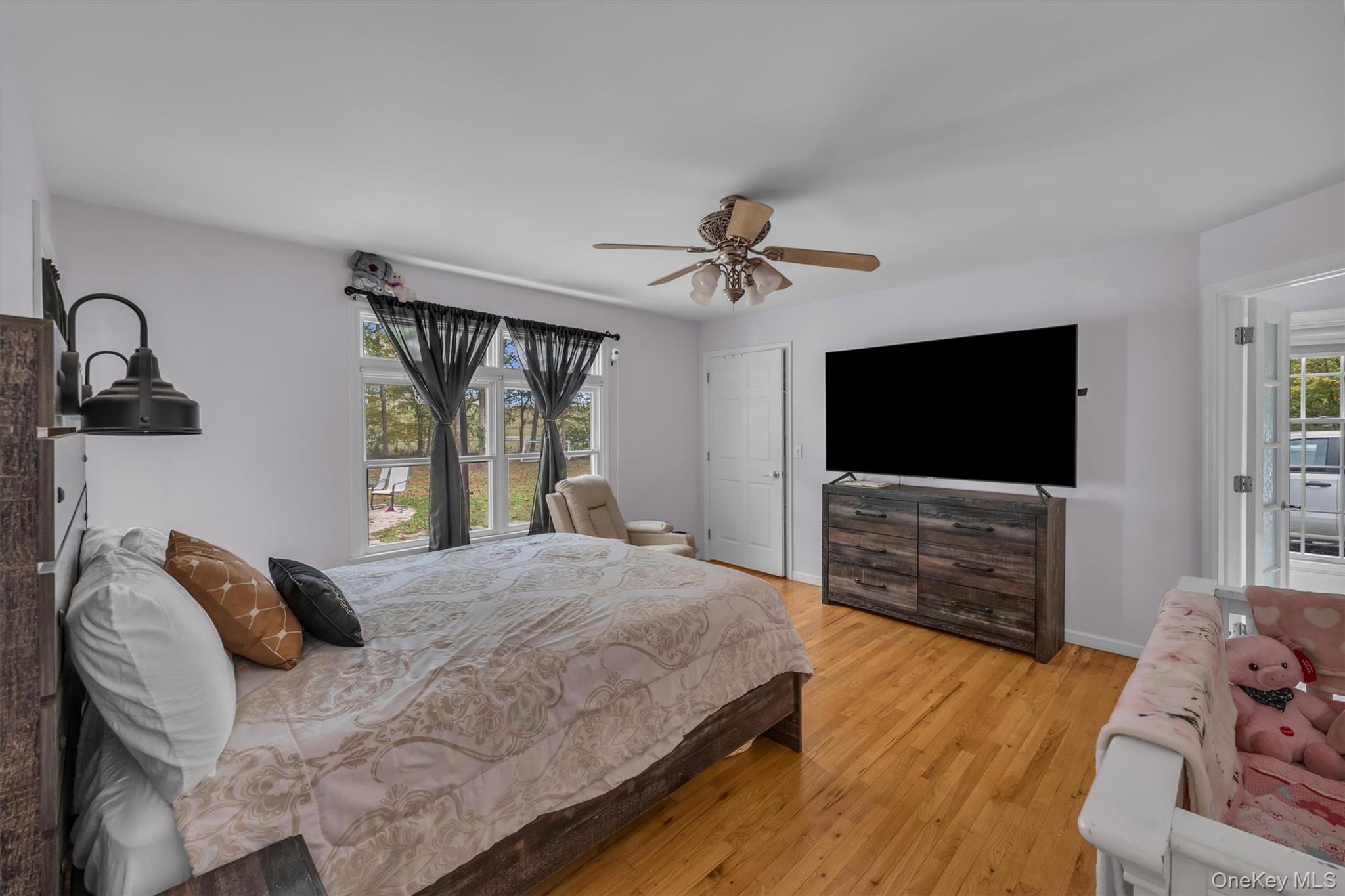 156 N Woods Road, Baiting Hollow, NY 11933