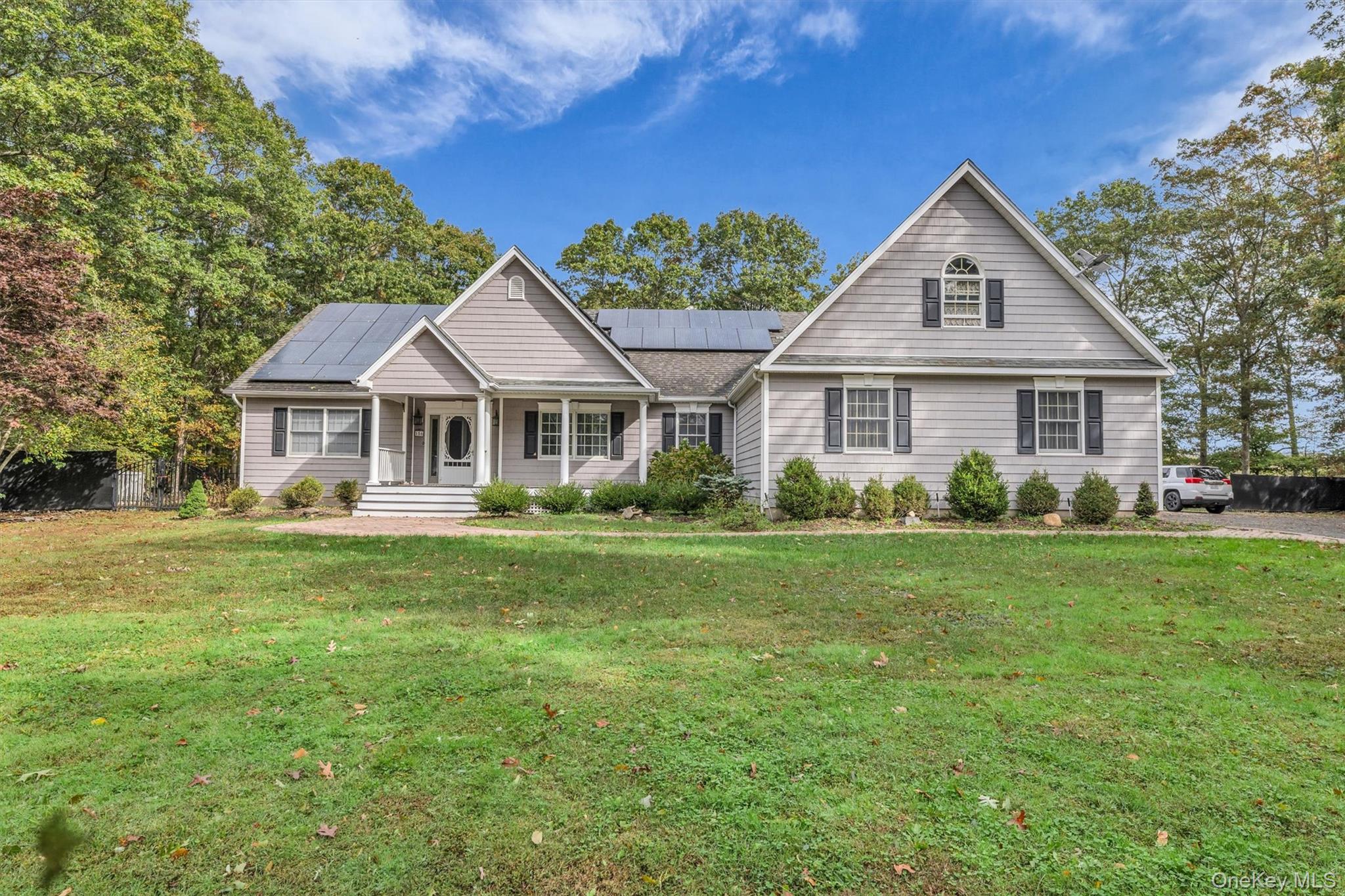 156 N Woods Road, Baiting Hollow, NY 11933