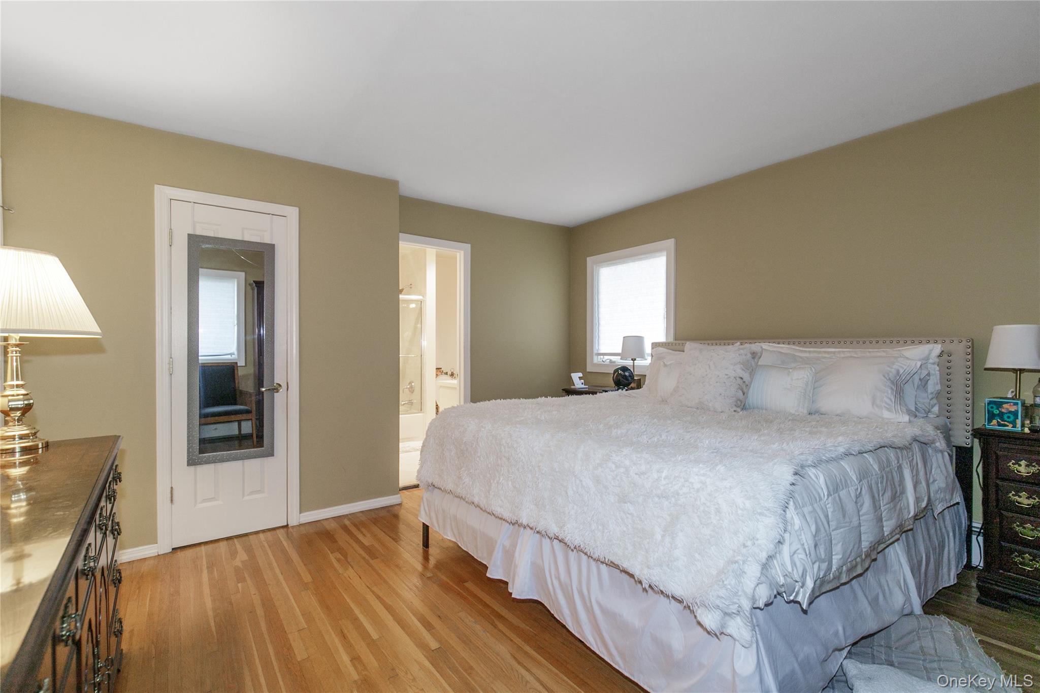 61 Mitchell Avenue, Plainview, NY 11803