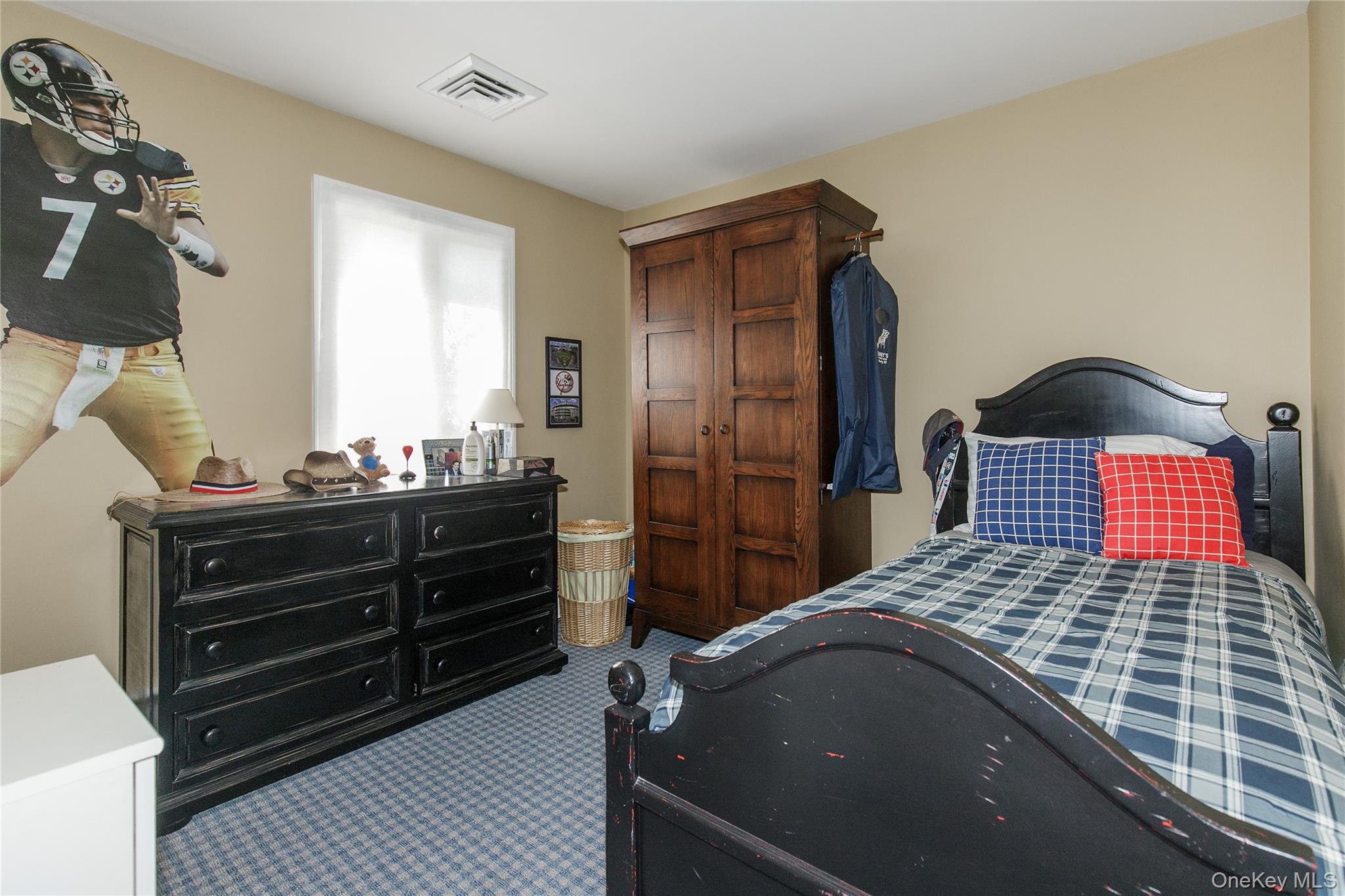 61 Mitchell Avenue, Plainview, NY 11803