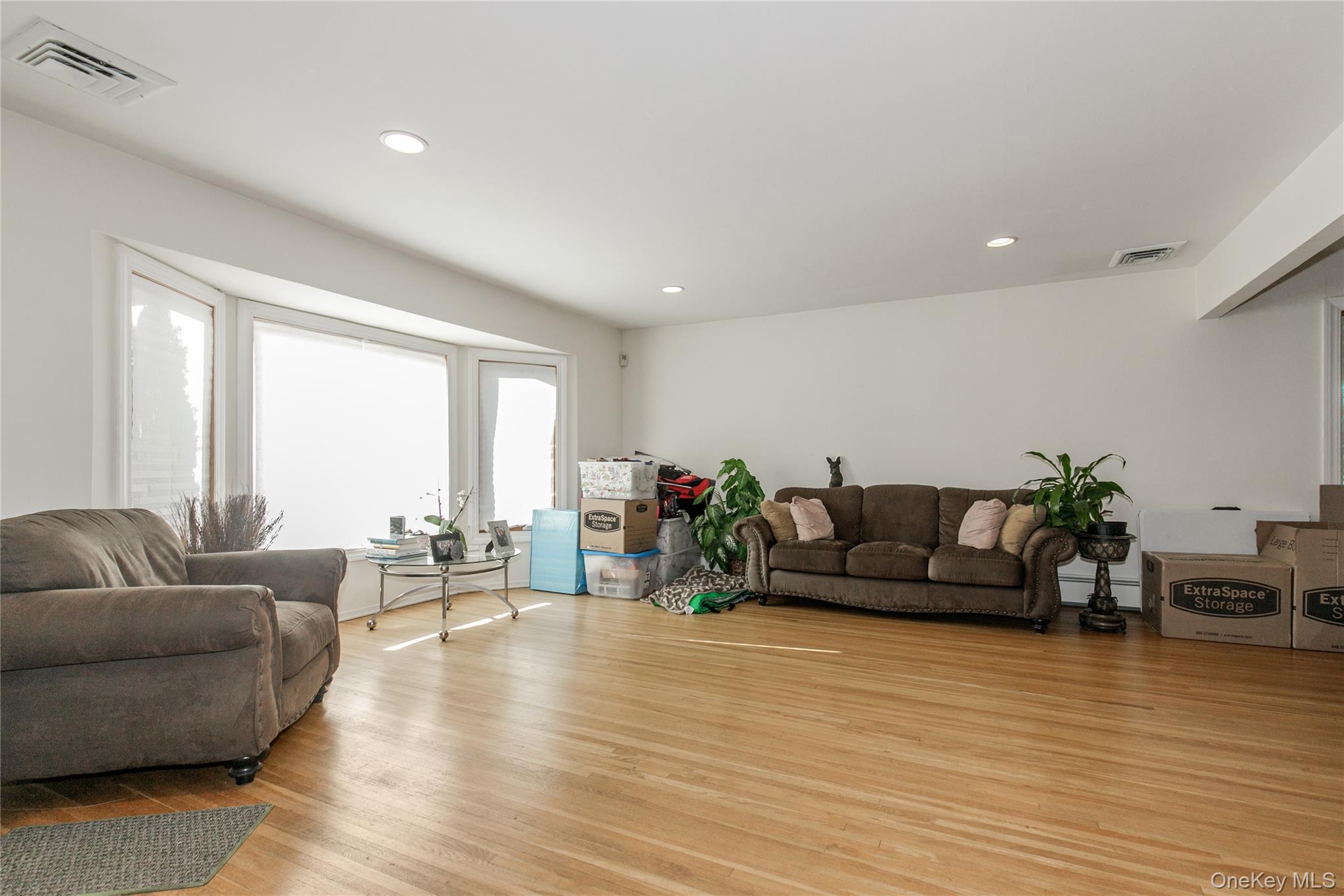 61 Mitchell Avenue, Plainview, NY 11803