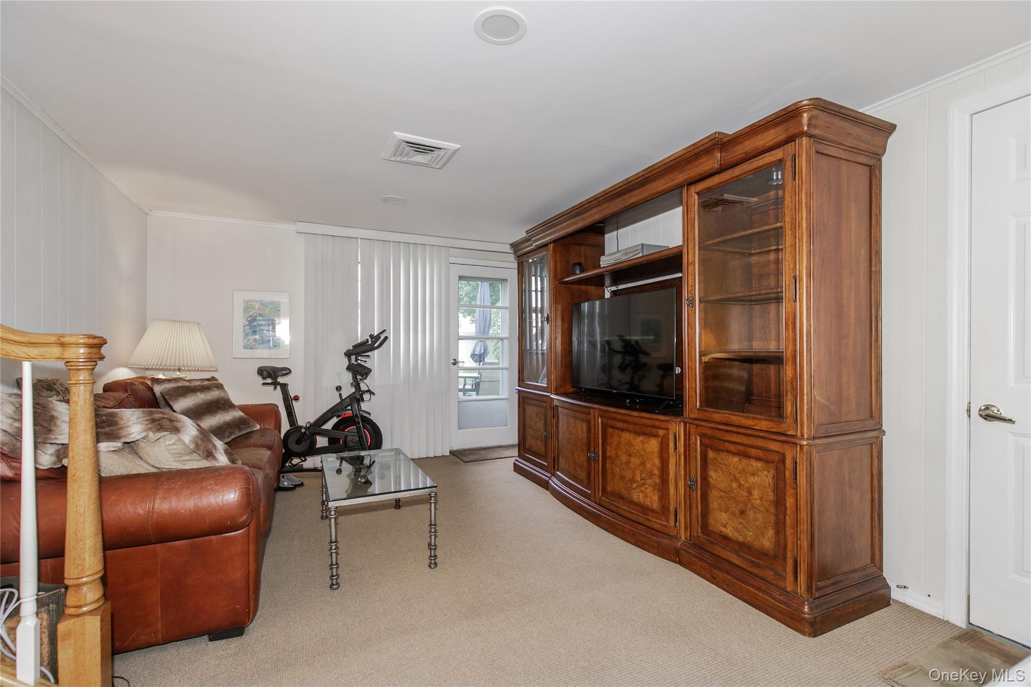 61 Mitchell Avenue, Plainview, NY 11803